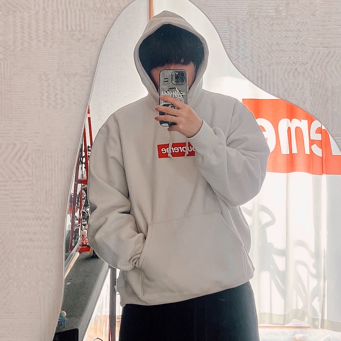 Supreme Box Logo Hooded Sweatshirt Stone - 24FW 착용 스타일