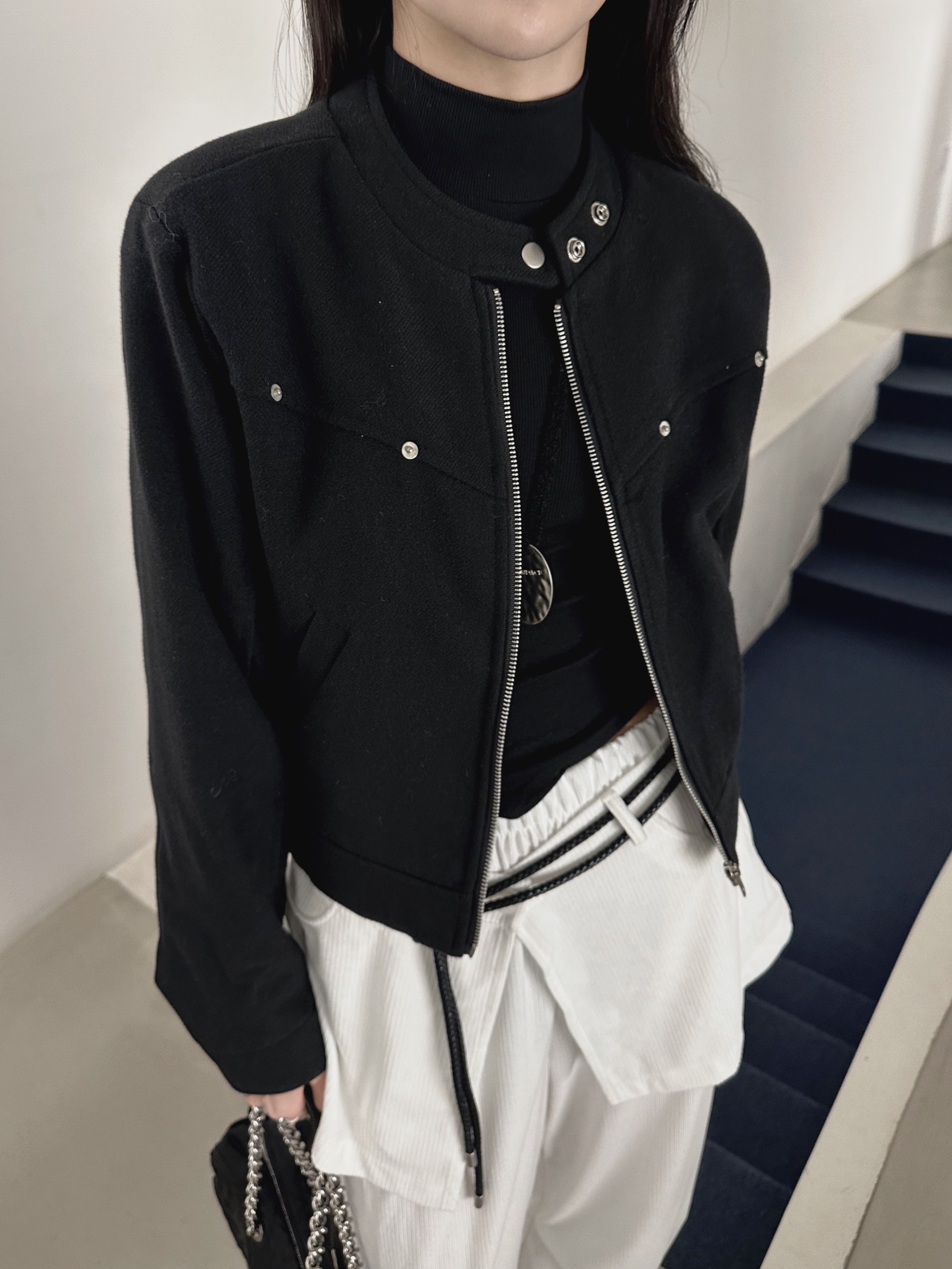 Prada Pocono Nylon Quilted Chain Shoulder Bag Black, Nike Air Force 1 '07 Low Triple Black 착용 스타일 - 6