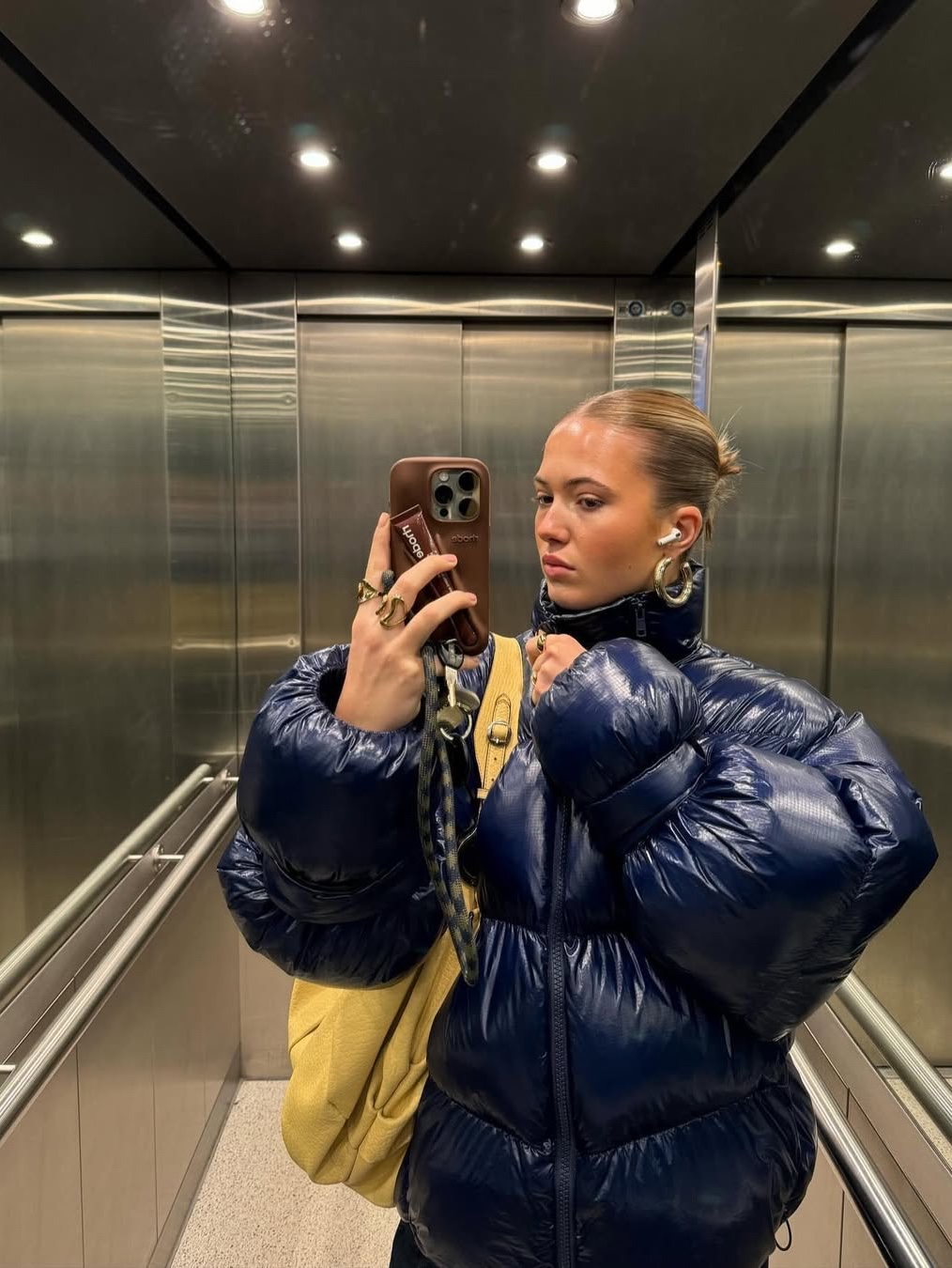 Moncler Maya Short Down Jacket Night Blue - 24FW, (W) The North Face White Label Novelty Nuptse Down Jacket Cream 착용 스타일 - 2