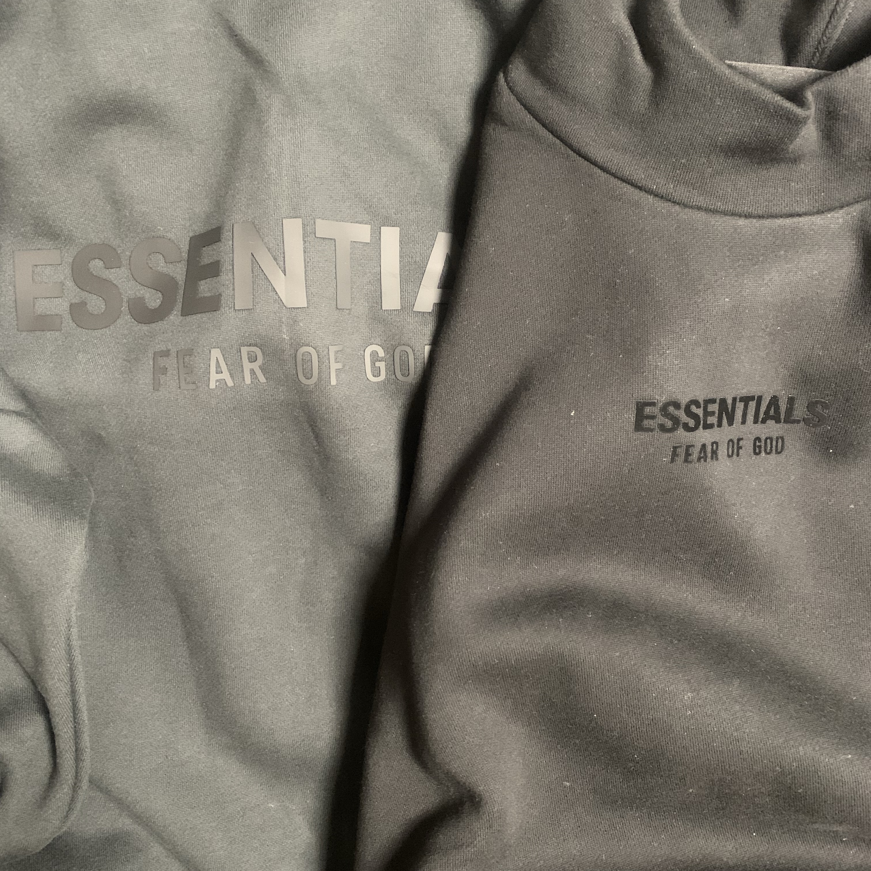 Essentials Mockneck Half-Zip Black - 21SS, Essentials Hoodie Jet Black - 23FW 착용 스타일
