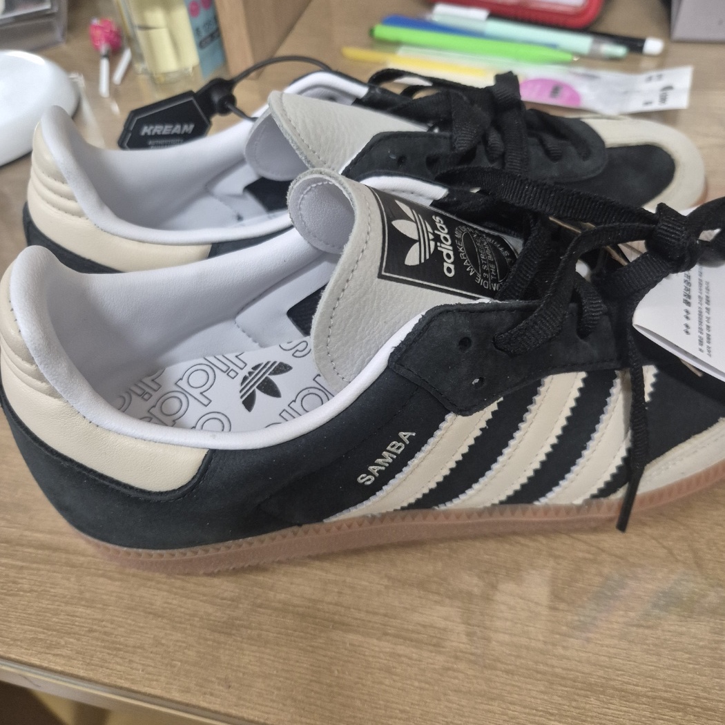 (W) Adidas Samba OG Core Black Wonder White 착용 스타일