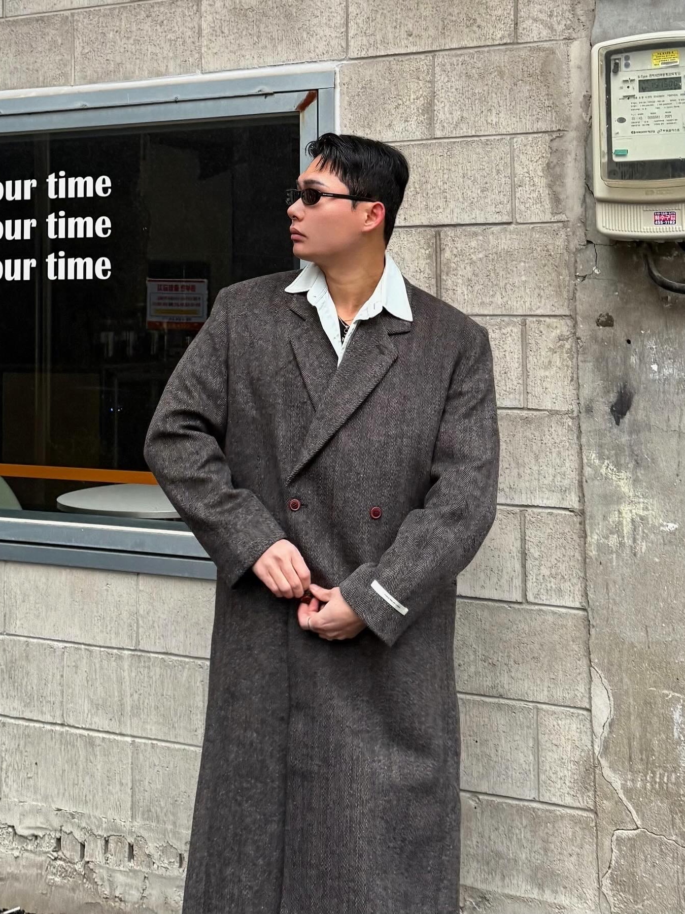 Acne Studios Mohair Check Muffler Blue Beige Black, (W) Saint Laurent SL 557 Shade Sunglasses Black 착용 스타일 - 8
