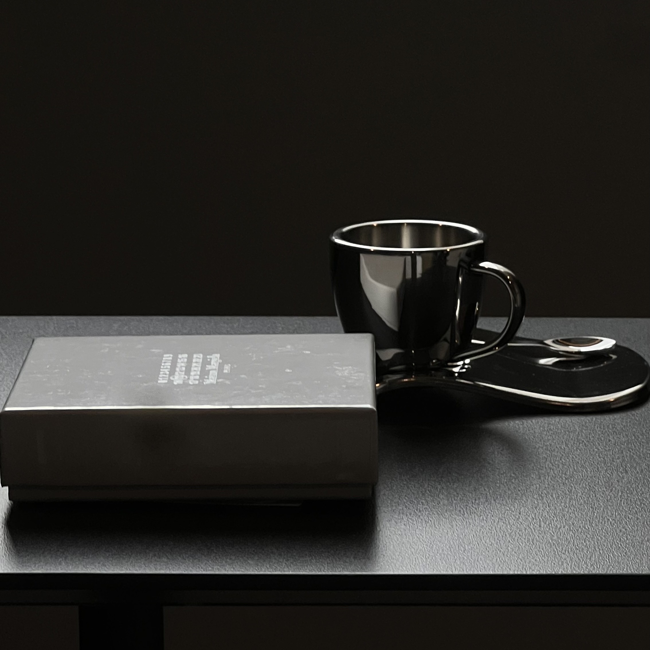 Maison Margiela Leather Bi-Fold Card Holder Black 착용 스타일