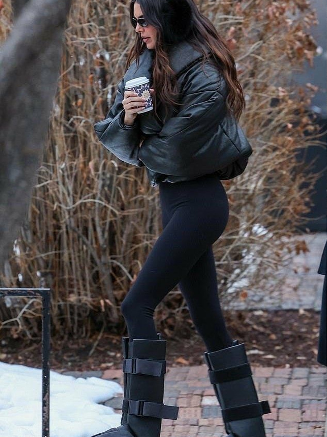 (W) Alo Yoga Airbrush Low Rise Bootcut Leggings Black, Nike Pro Tight-Fit Leggings Black - Asia 착용 스타일 - 5