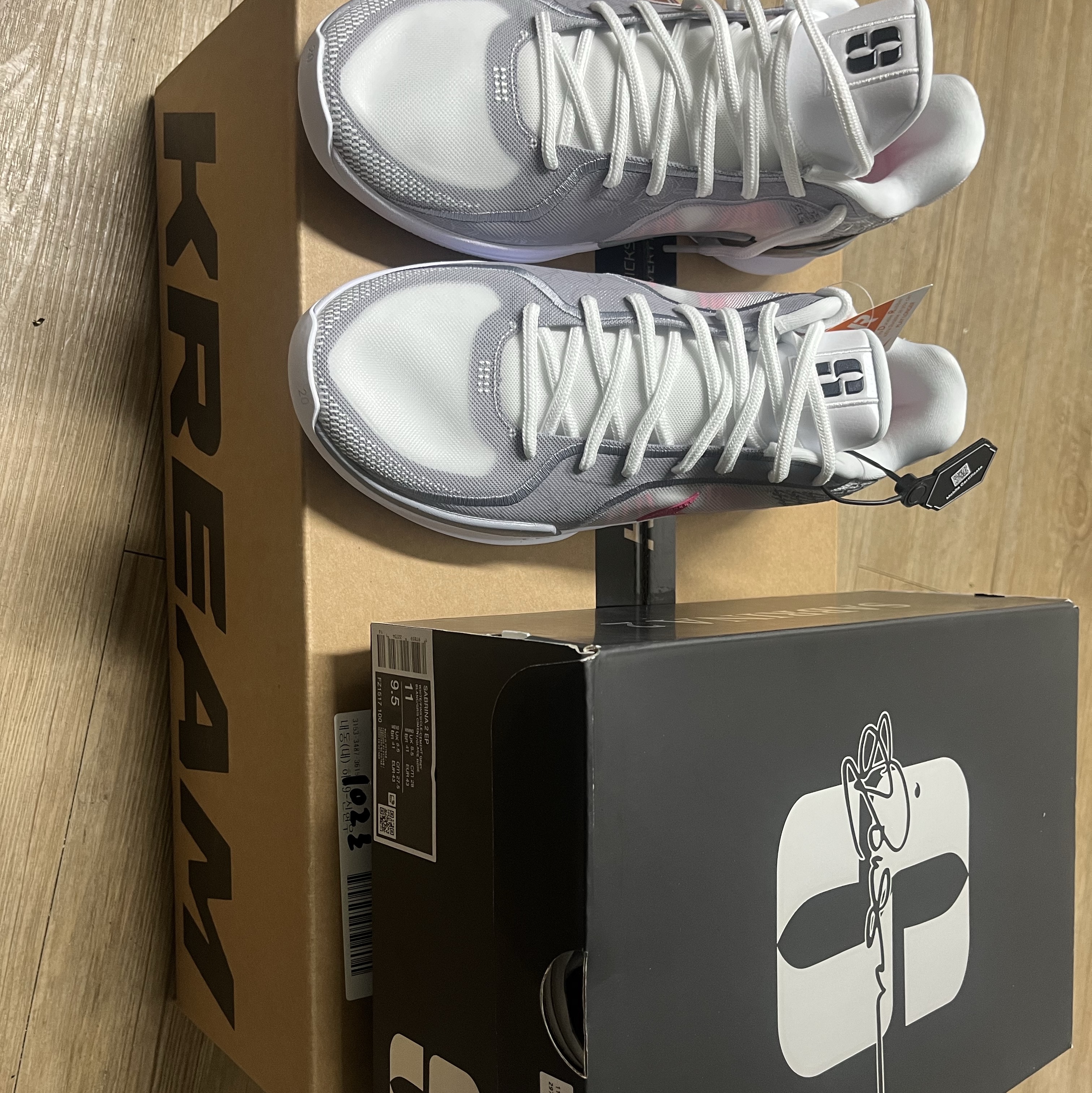 Nike Sabrina 2 EP White Pinksicle 착용 스타일 - 1