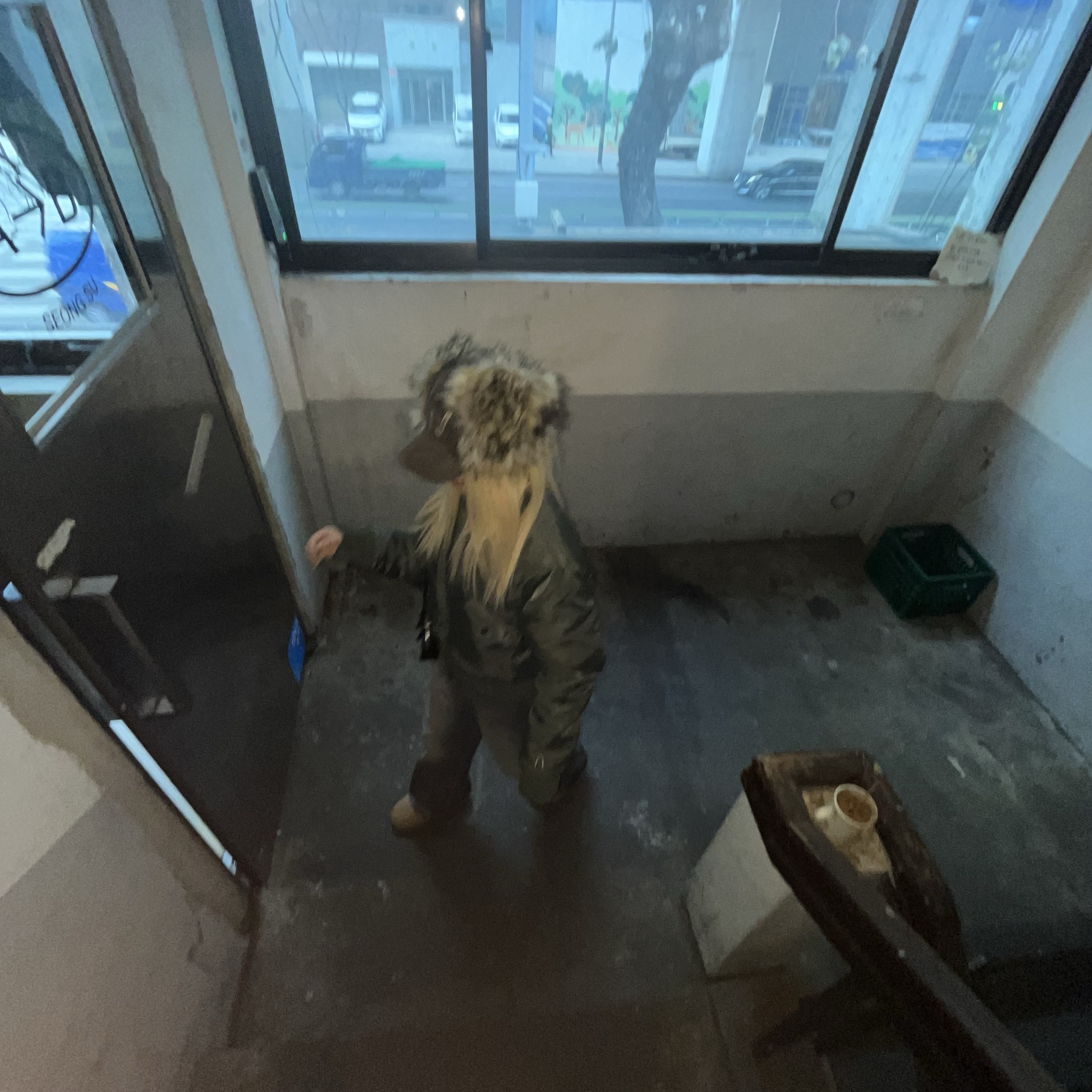 Open Yy Faux Fur Corduroy Earflap Cap Khaki 착용 스타일 - 4