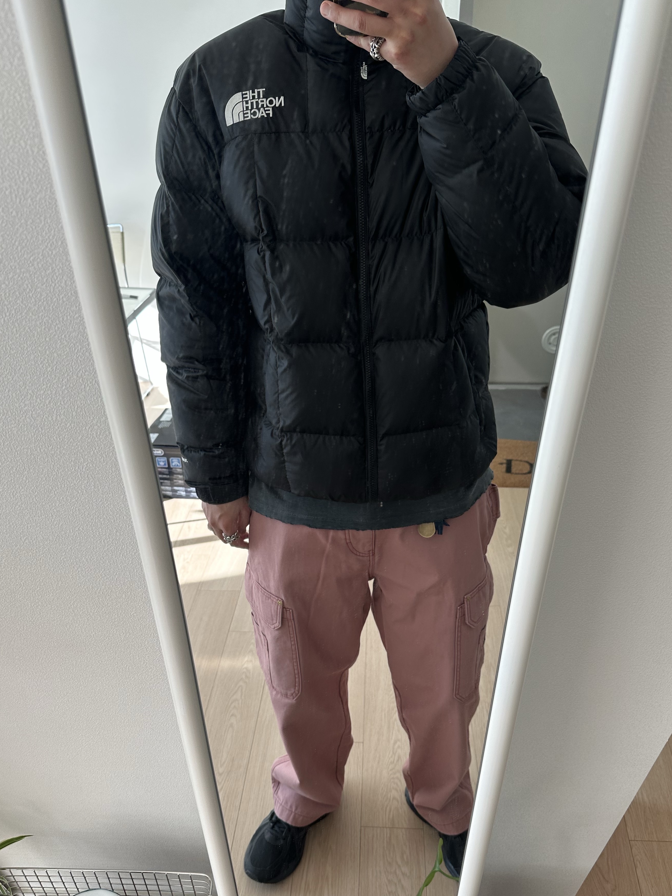 The North Face Lhotse Down Jacket TNF Black, Supreme x Dickies Flannel Lined Cargo Pant Pink - 24FW 착용 스타일