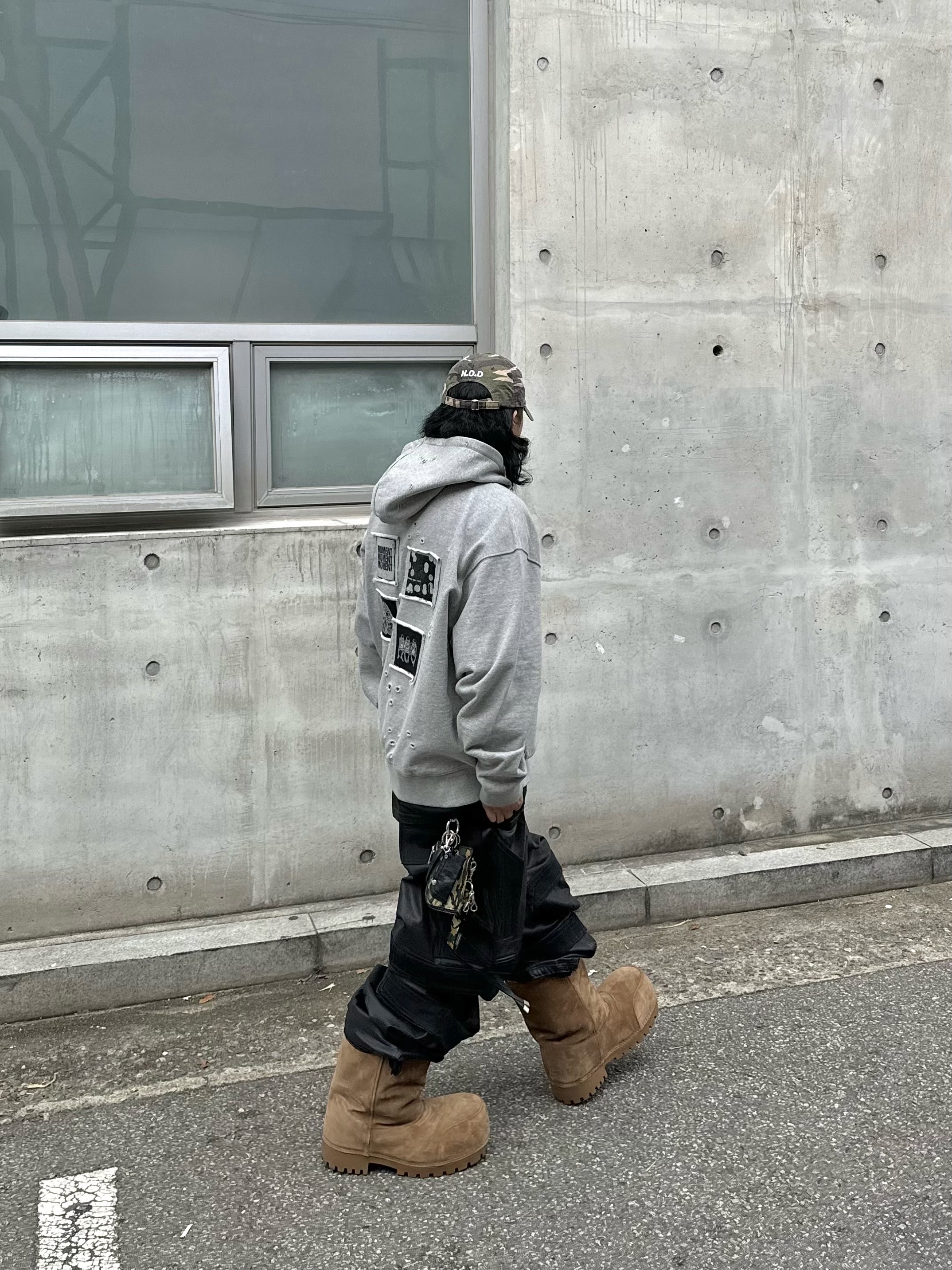 Farfromwhat Far Layered Work Pants Coated Black, Resurrection13 Damaged Patch Work 2Way Zip Up Hoodie Melange Grey 착용 스타일 - 3