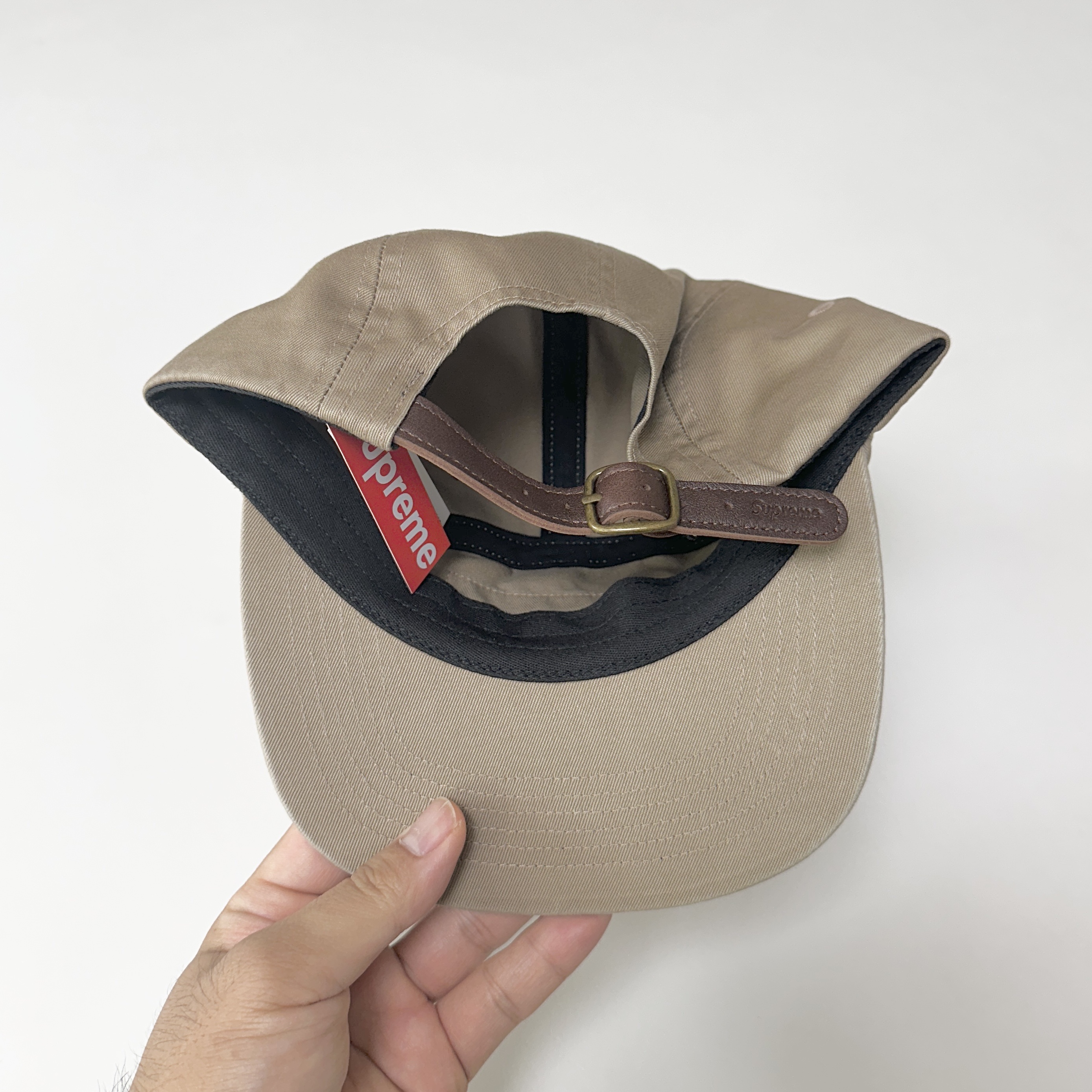 Supreme Washed Chino Twill Camp Cap Tan - 24FW 착용 스타일 - 2