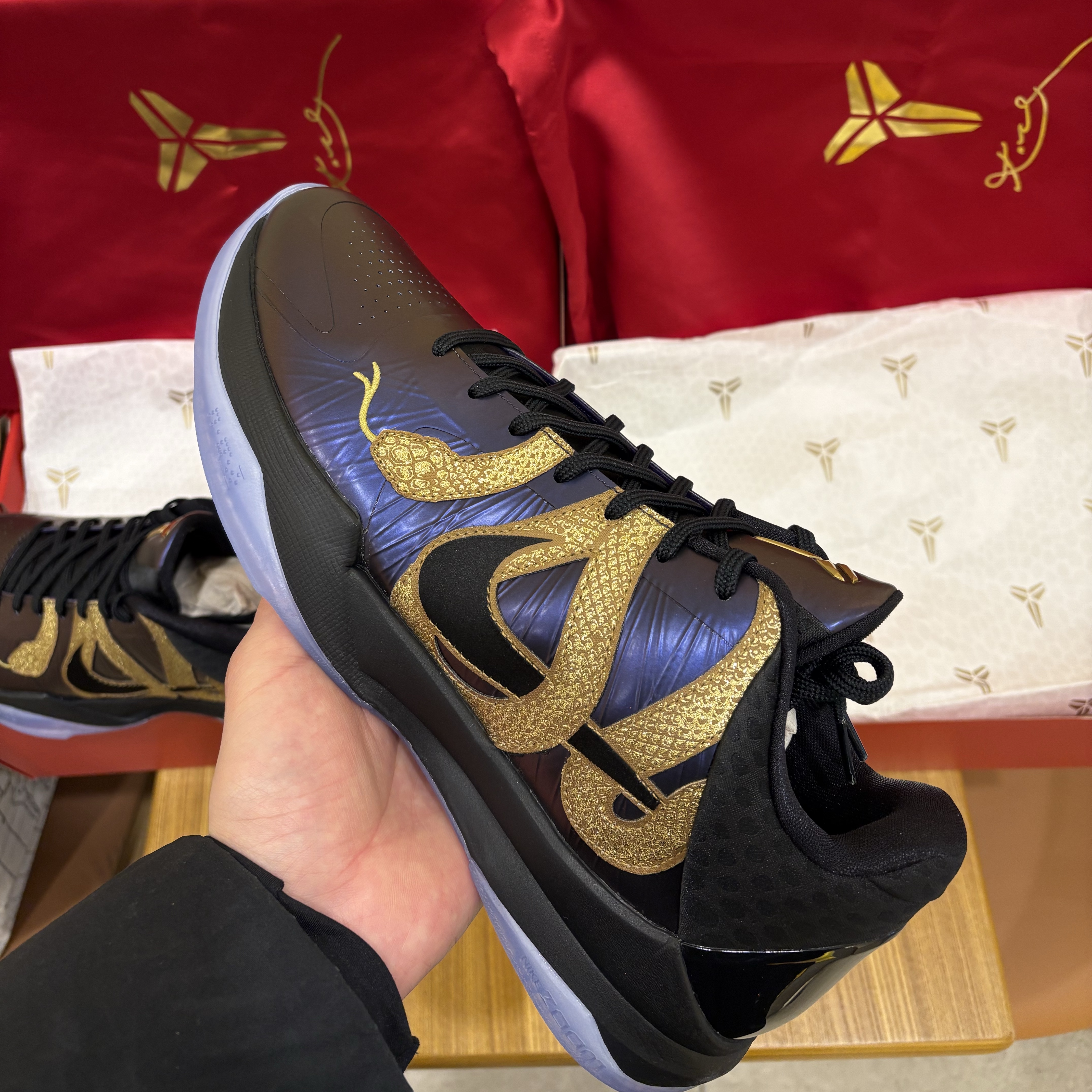 Nike Kobe 5 Protro Year of the Mamba Eggplant 착용 스타일