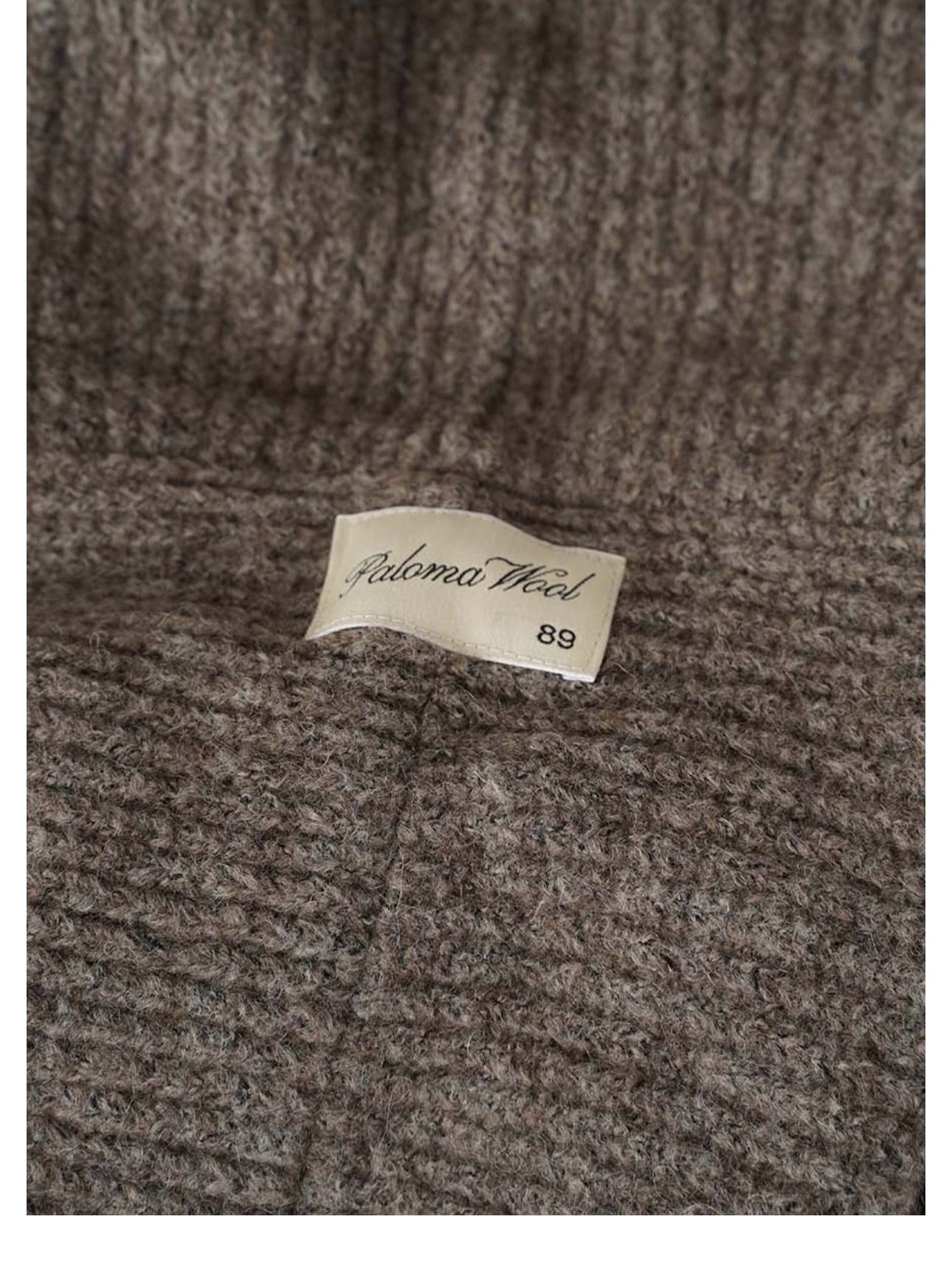 Paloma Wool Coucou Balaclava Taupe, Emis Flower Boucle Crossed Body Bag Black 착용 스타일 - 7
