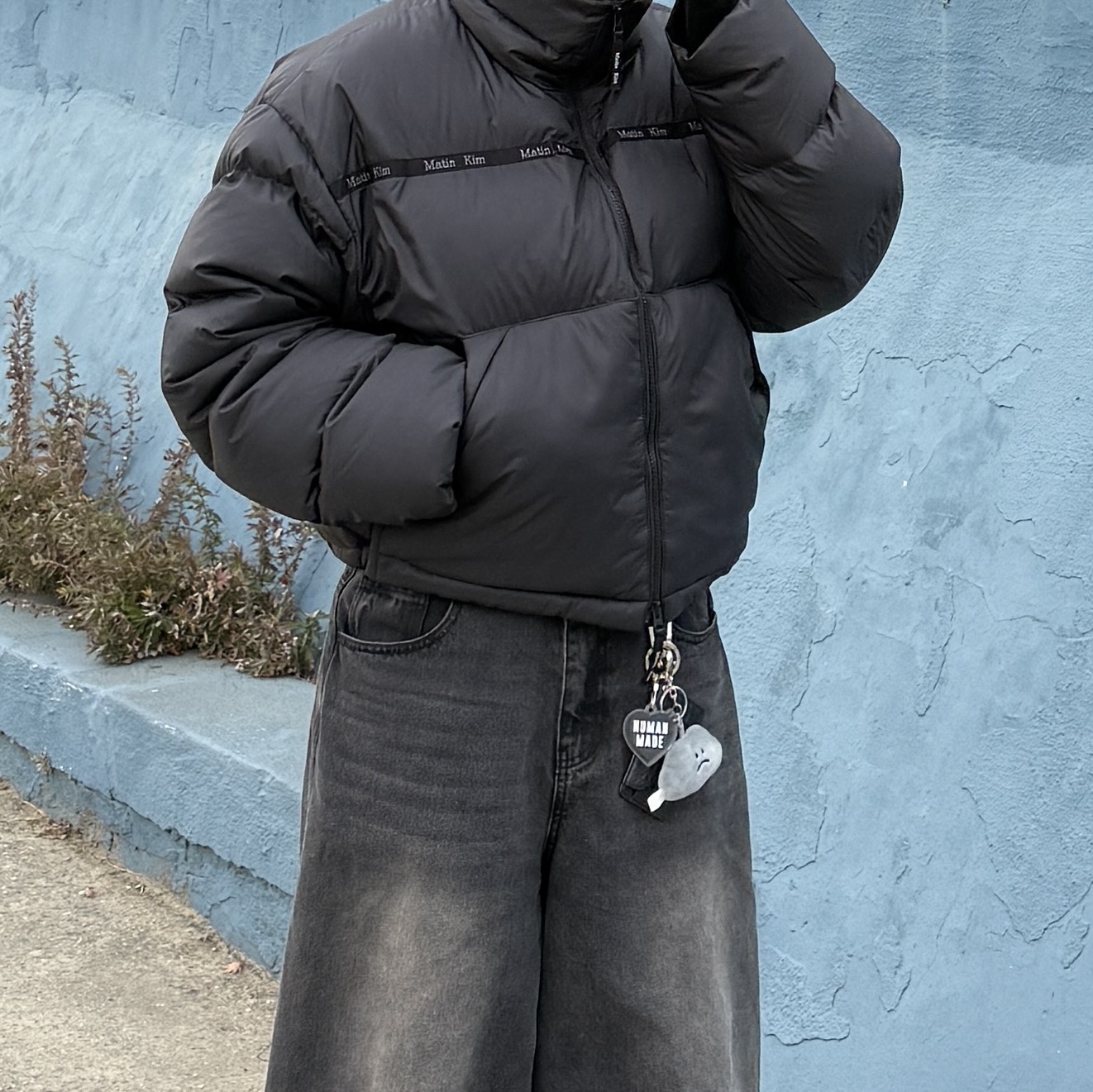 Matin Kim Logo Taping Puffer Down Jumper Black, Asics Life Walker 101 Warm Grey Charcoal Grey - 3E Wide ์ฐฉ์ฉ ์คํ์ผ - 3
