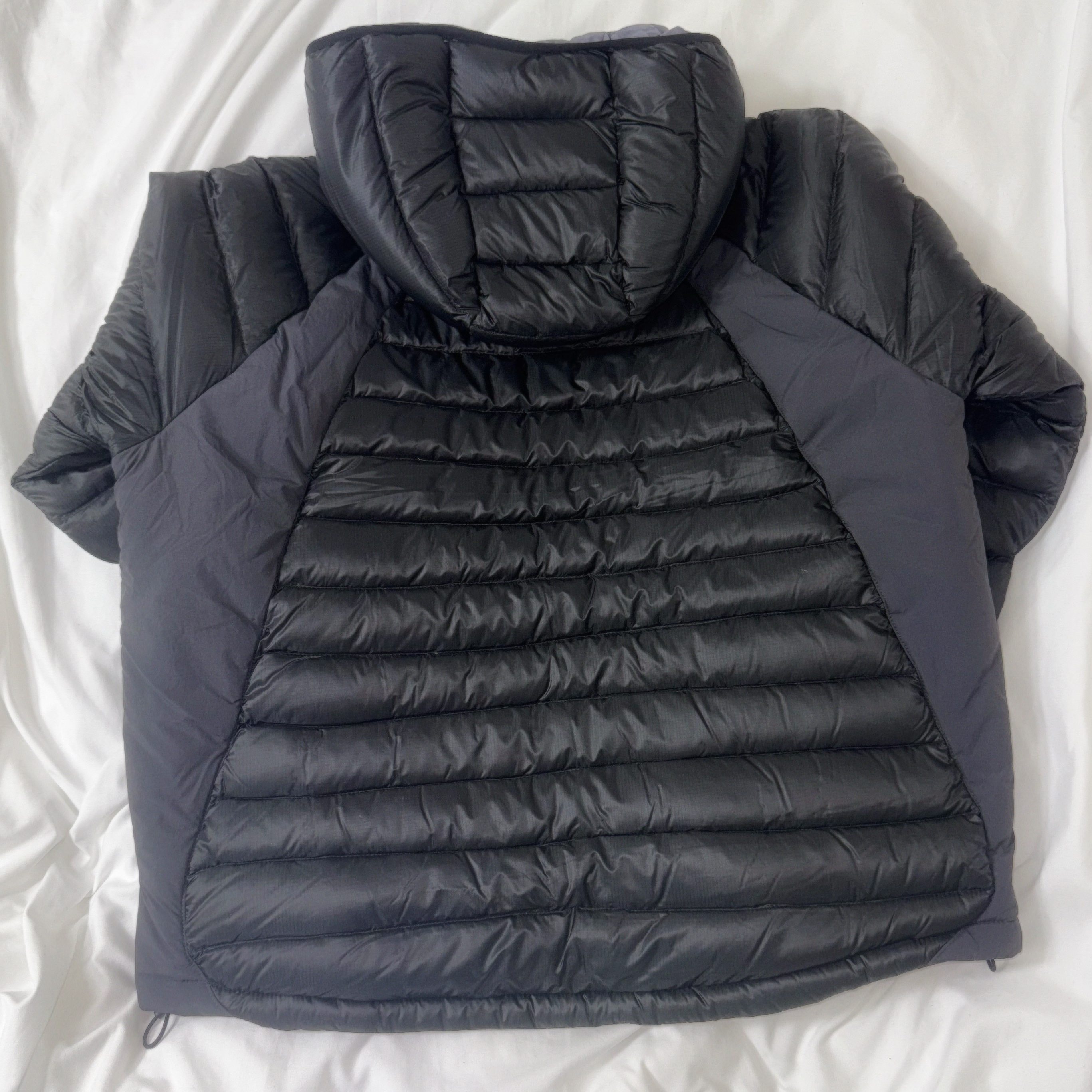 Sansan Gear Paneled Puffer Jacket Black - 24FW 착용 스타일 - 2