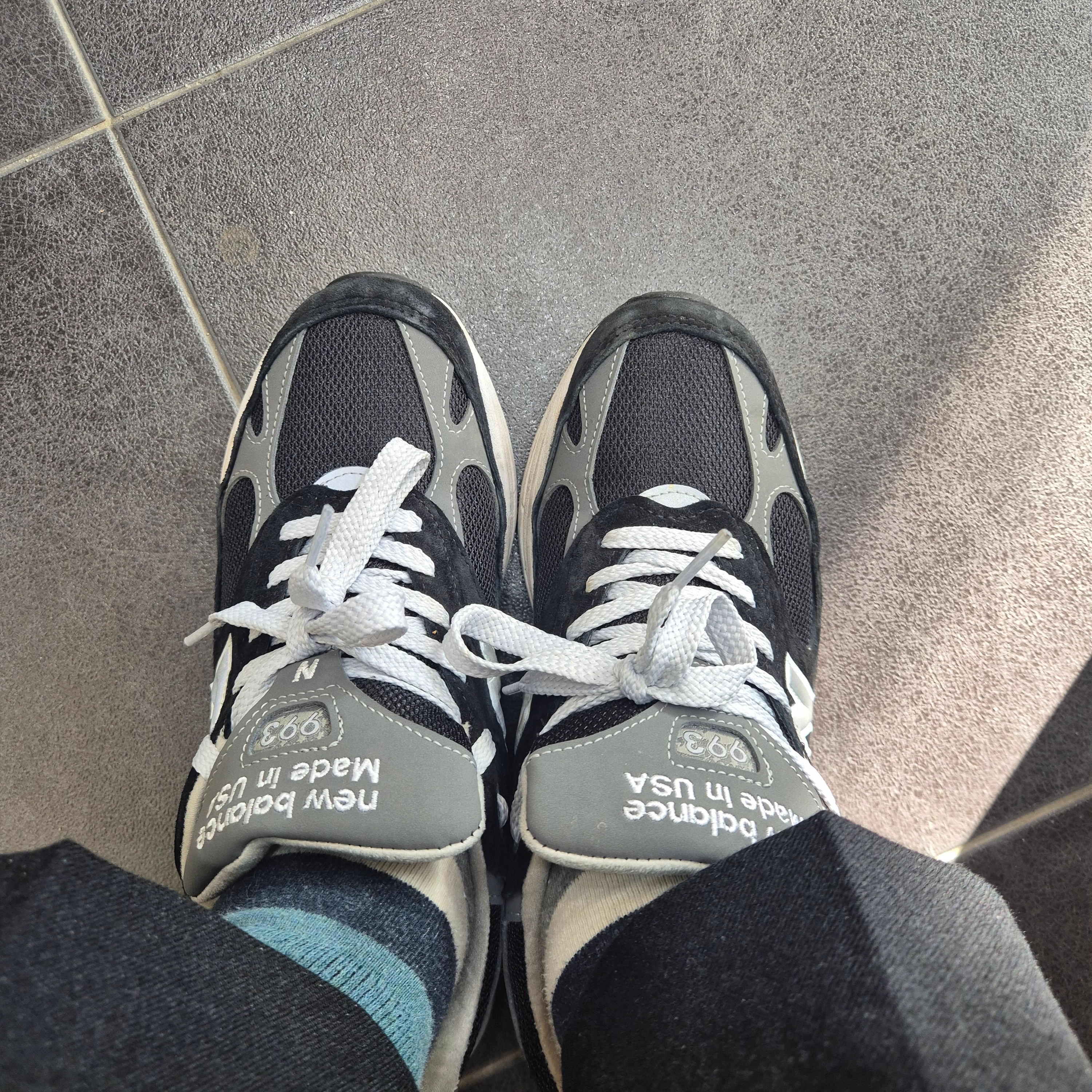 New Balance 993 Made in USA Black - D Standard 착용 스타일