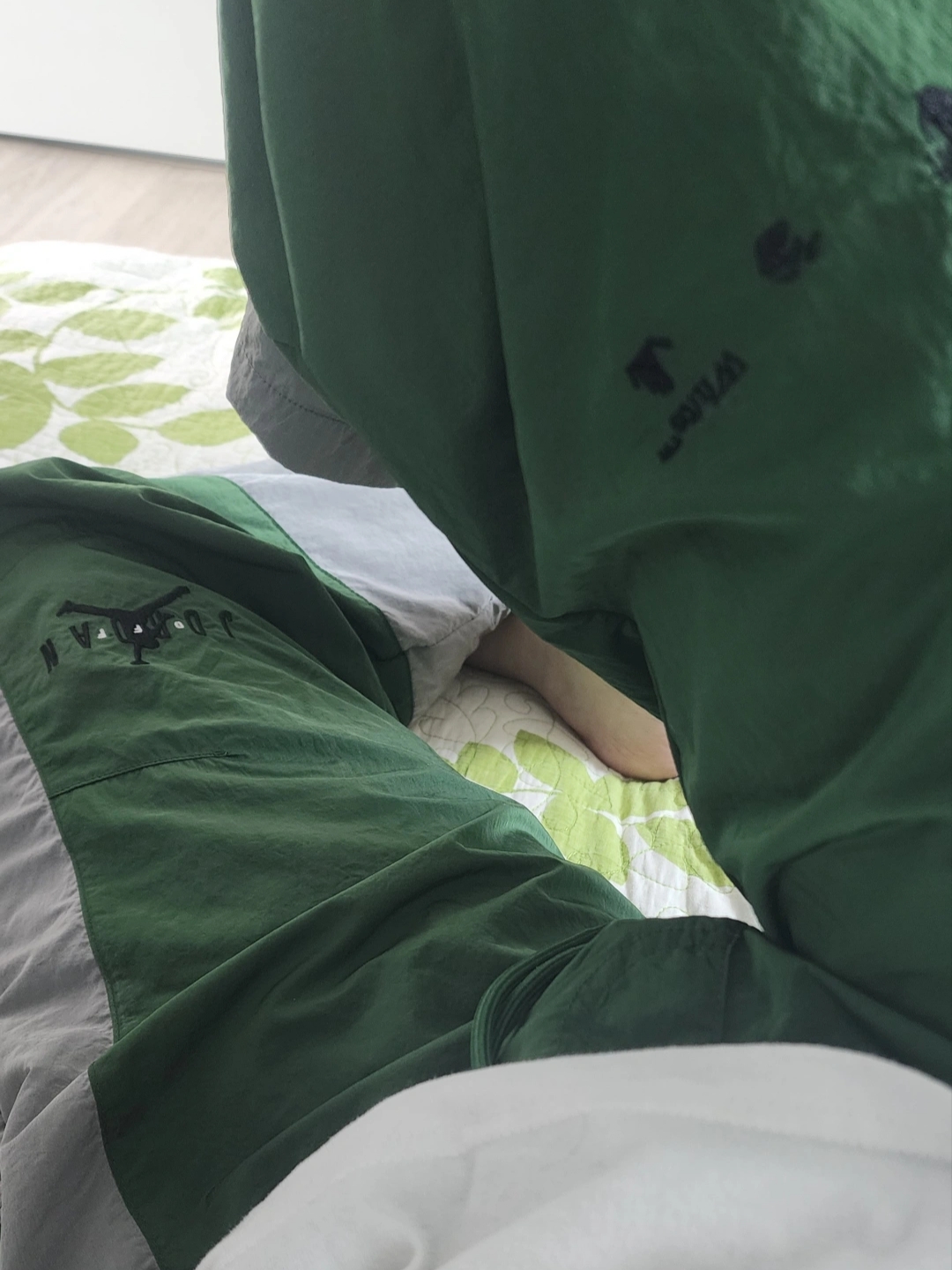 Jordan x Off-White Track Pants Forest Green - Asia 착용 스타일