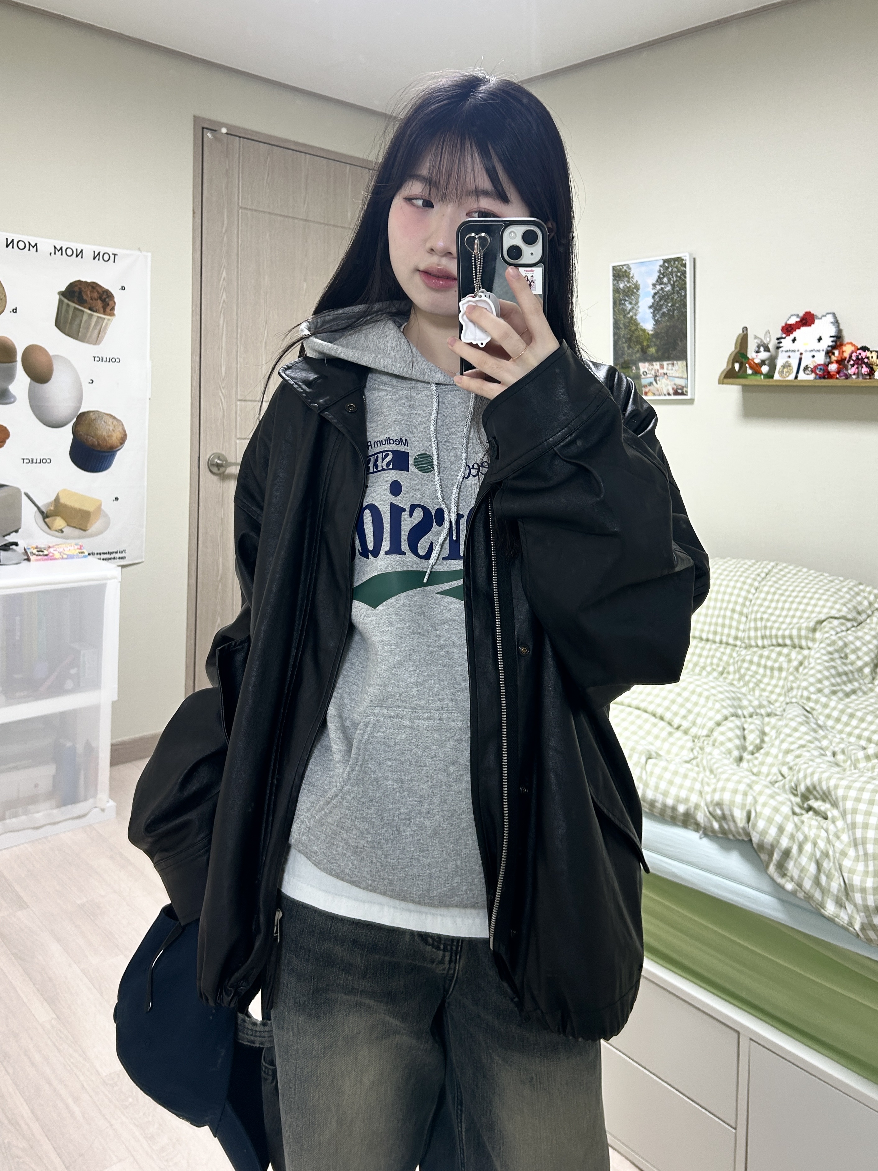 Gildan X EMEM Riverside Hoodie Gray 착용 스타일 - 5