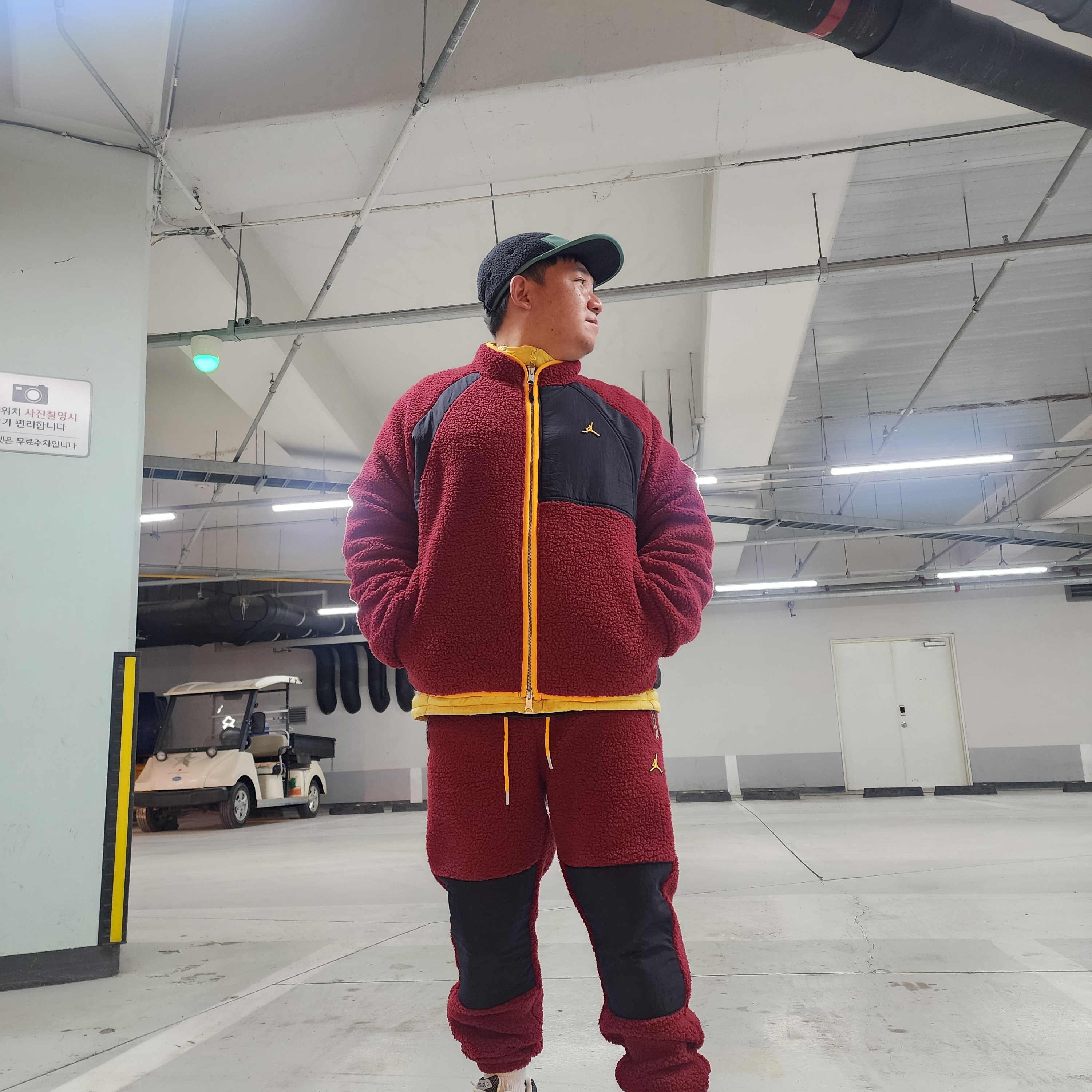 Jordan Essential Full Zip Winter Fleece Cherrywood Red - Asia 착용 스타일 - 1