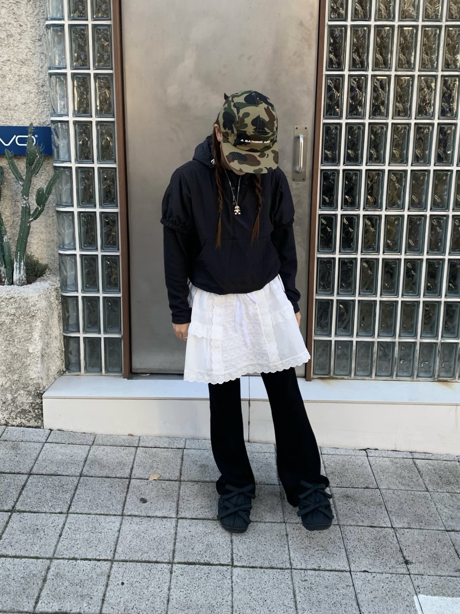 Subu x Perverze Multiple Winter Sandal Black 착용 스타일 - 2