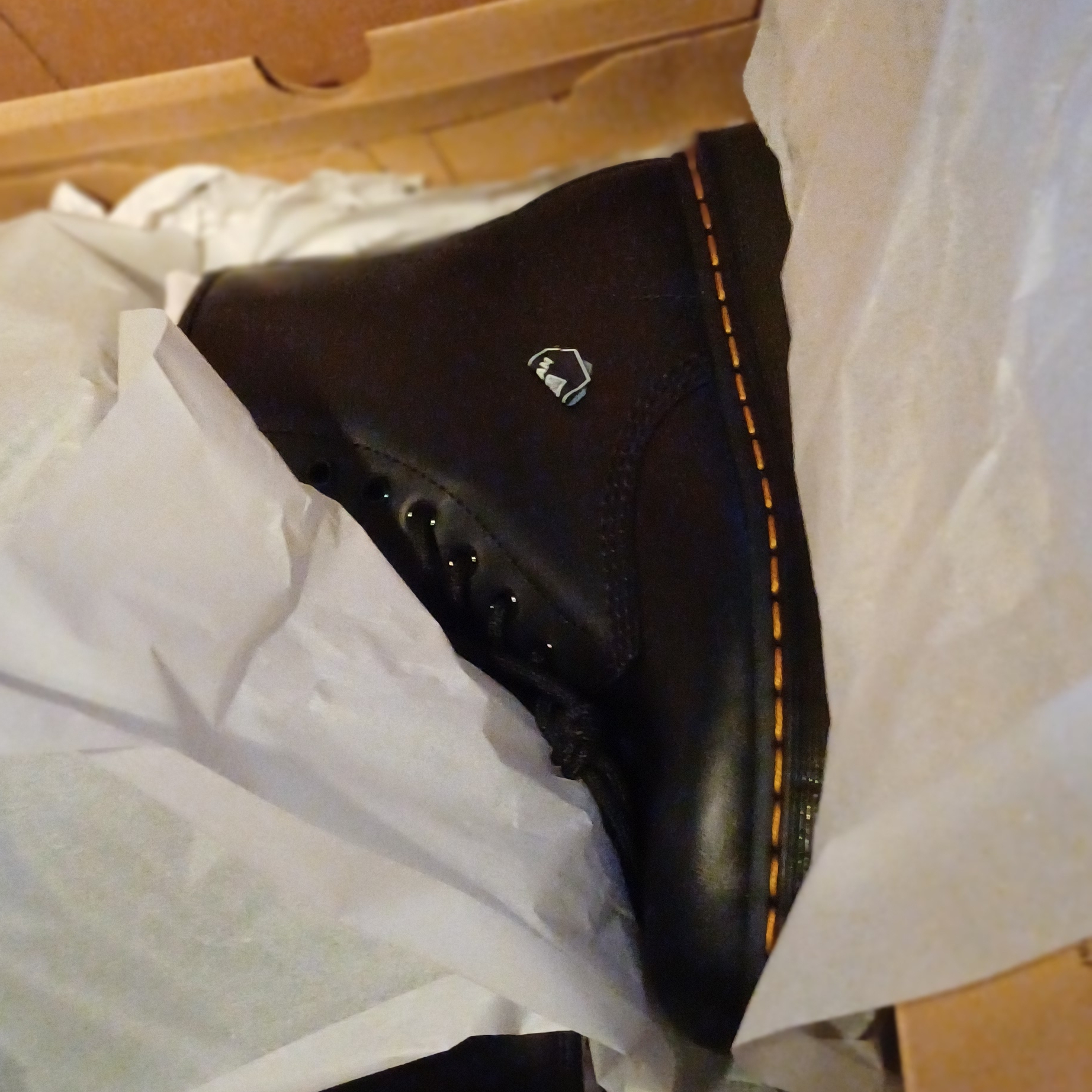 Dr. Martens 1460 Smooth Boots Black 착용 스타일 - 3