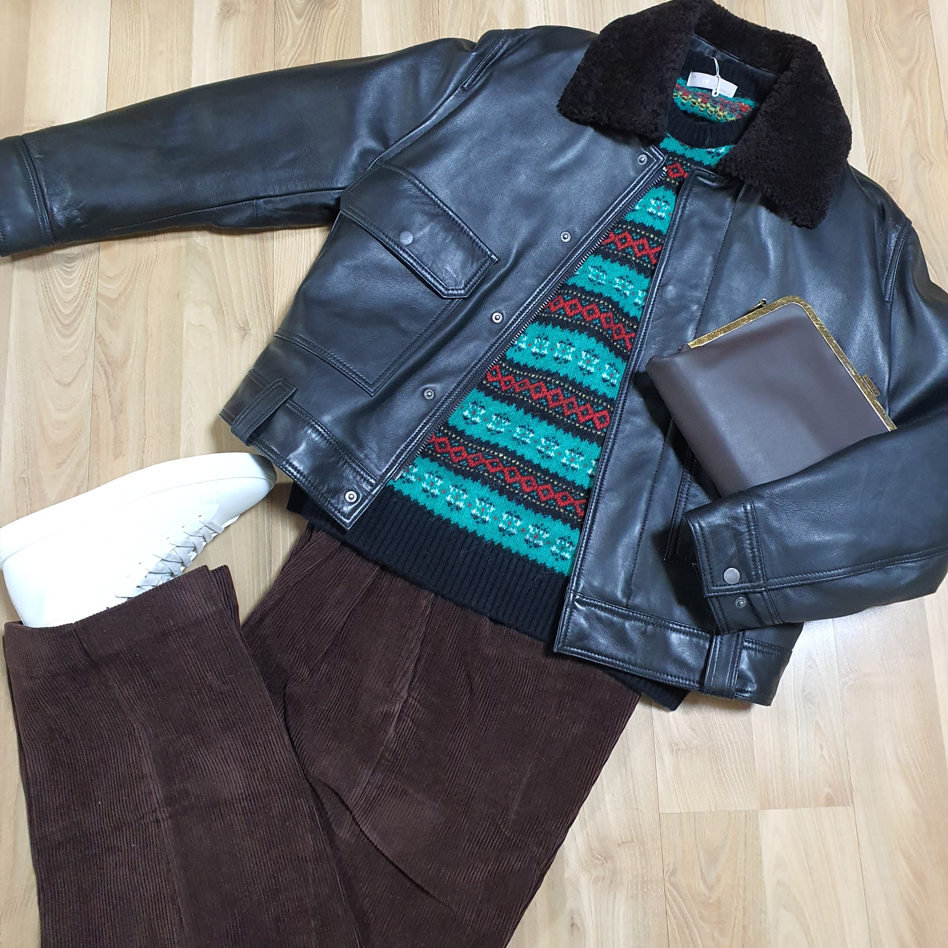 Beanpole Wool Fair Isle Jacquard Knit Green, Zara x Studio Nicholson Leather Jumper Black 착용 스타일 - 1