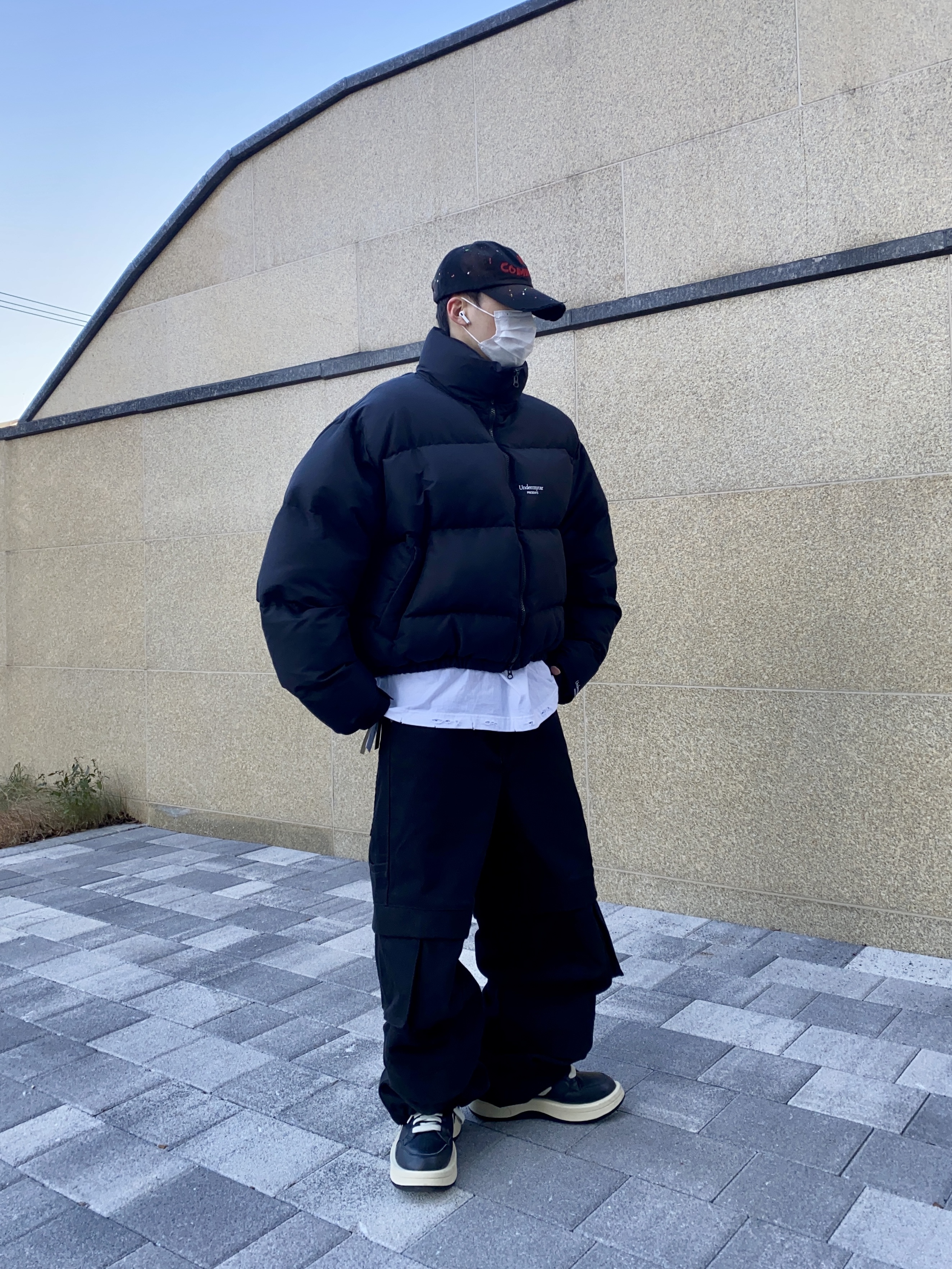 Undermycar Mu.15 Anti Fxxking Logo Play Triple Logo Crop Padding Jacket Black, Converse x Drkshdw Turbowpn Black Cream 착용 스타일 - 3