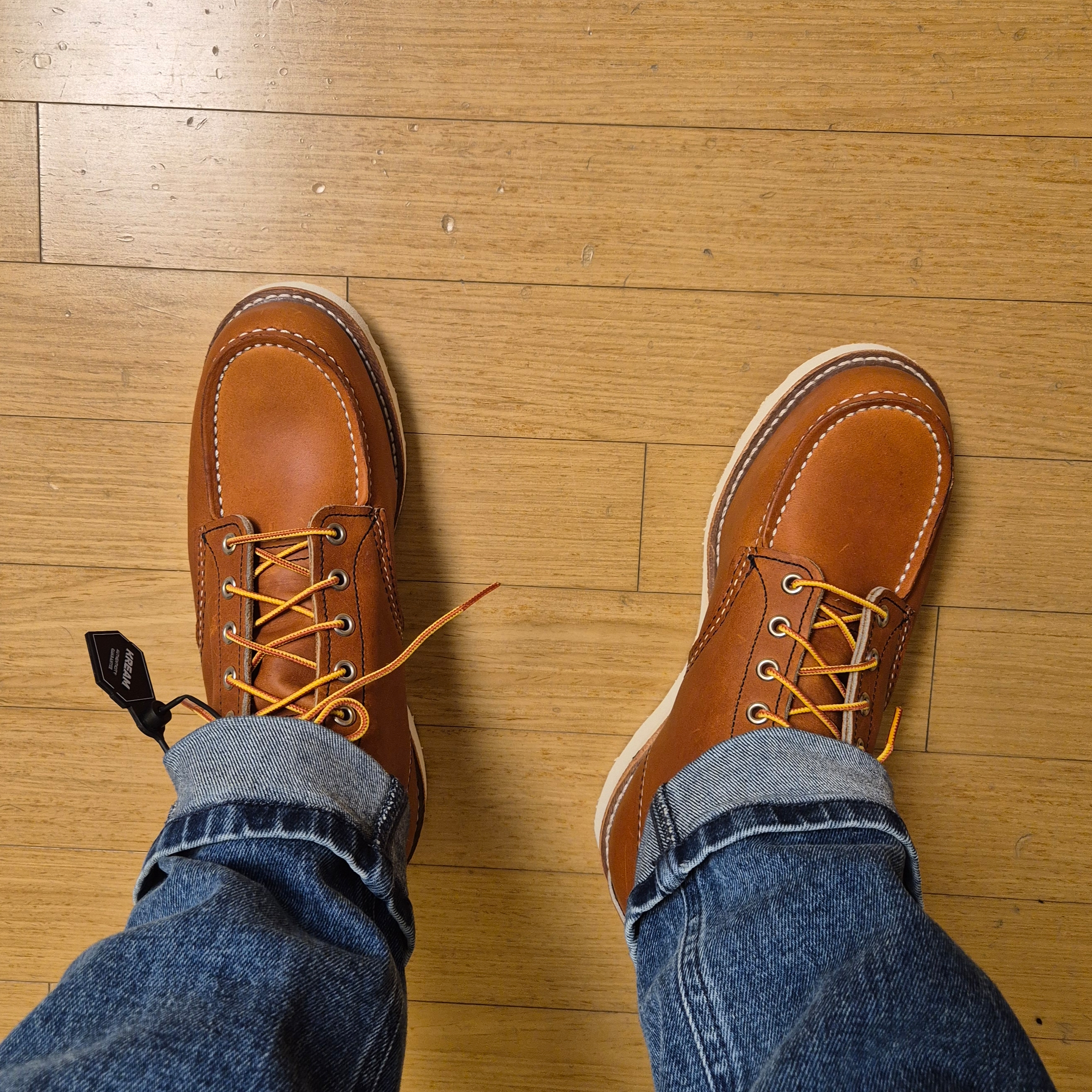 Red Wing 6 Inch Classic Moc Toe 875 Oro Legacy - EE 착용 스타일 - 1