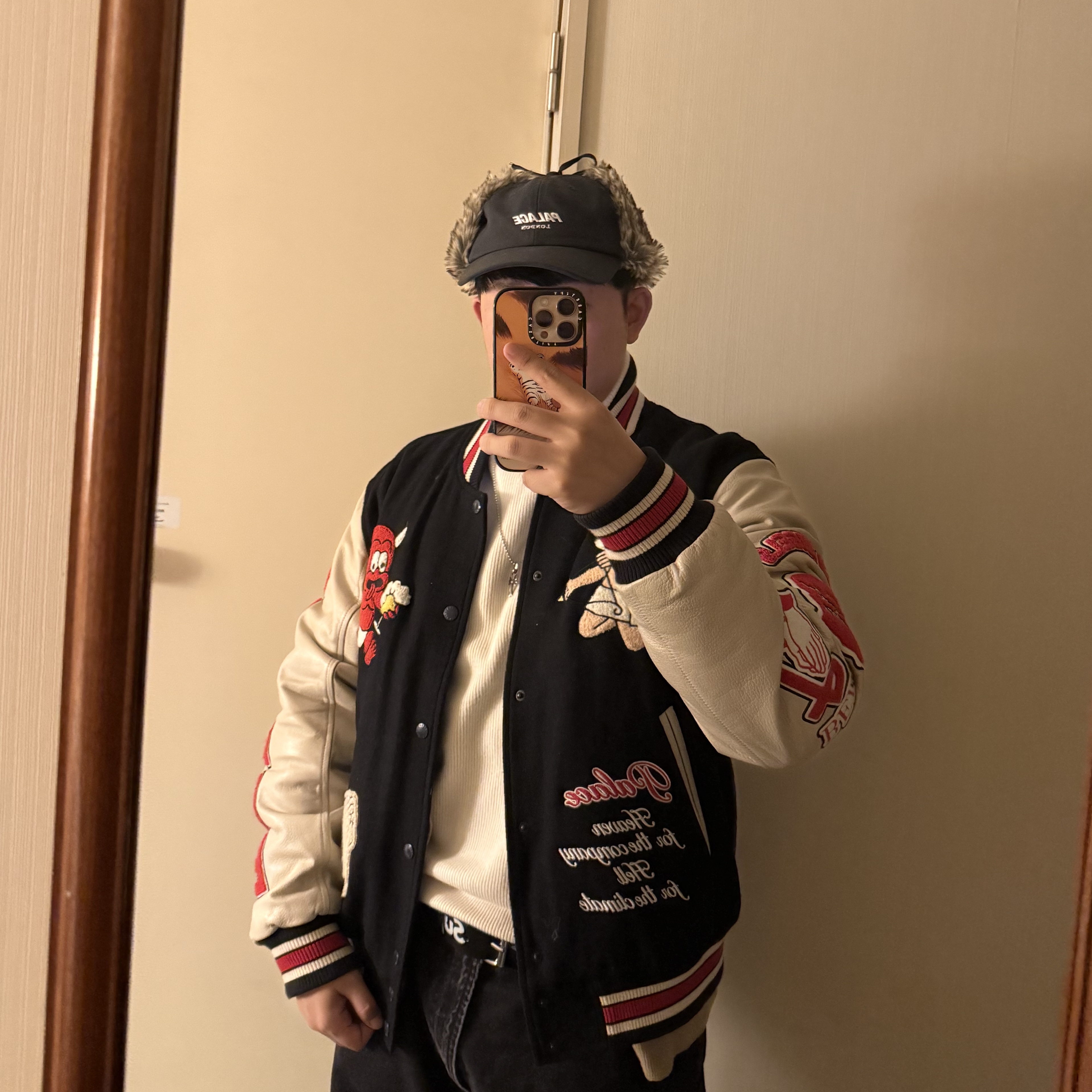 Palace Fallen Angels Varsity Jacket Navy - 23SS, Palace Cordura Dog Ear 6-Panel Onyx - 24FW 착용 스타일