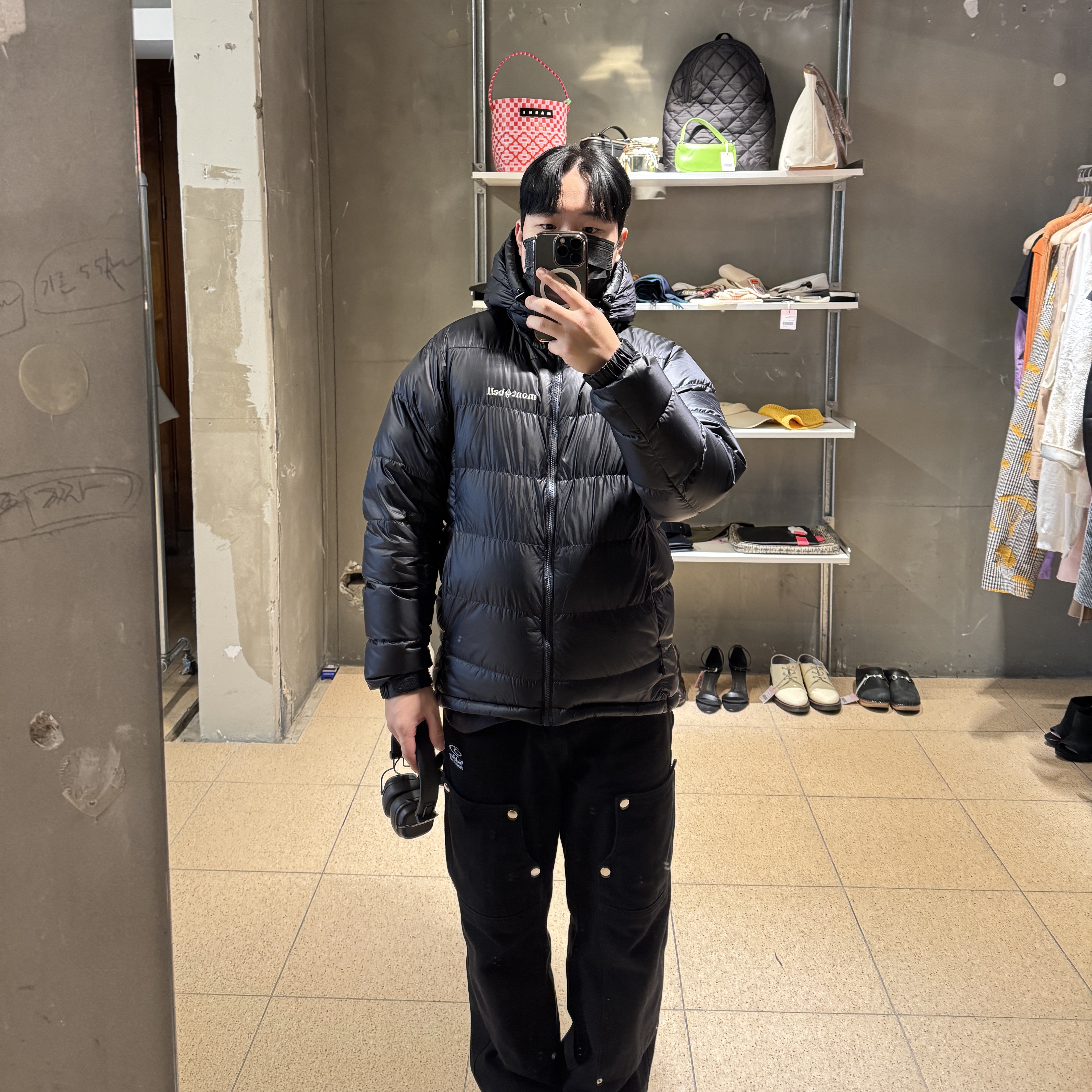 Montbell Alpine Down Parka Black 착용 스타일