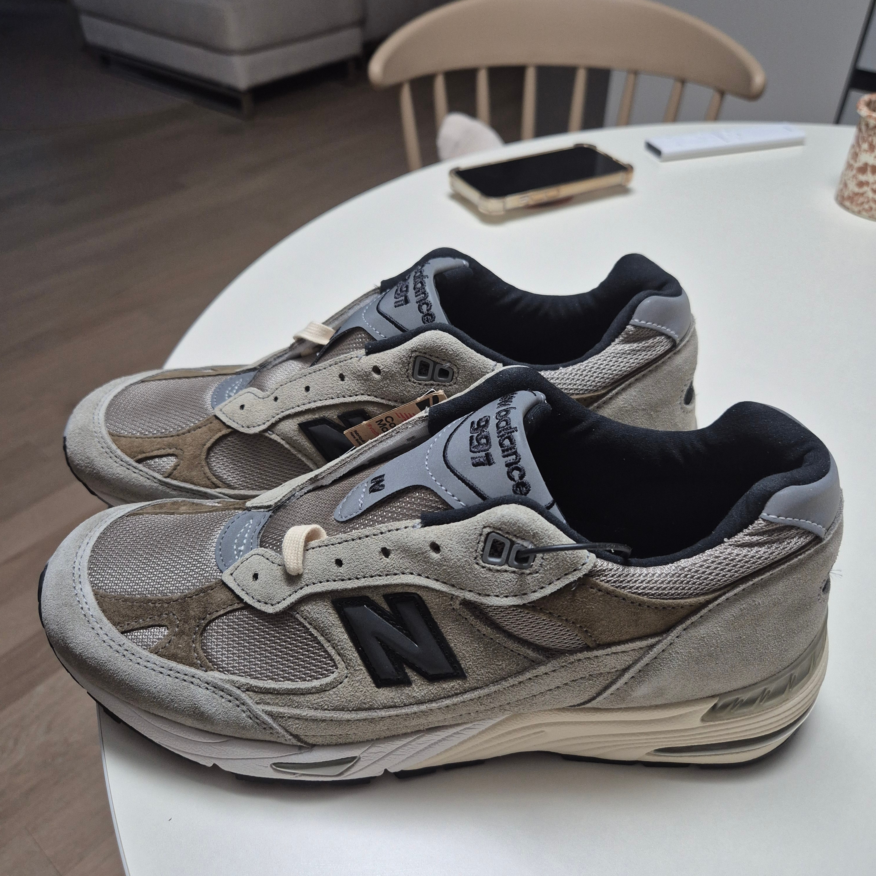 New Balance x JJJJound 991 Made in UK Grey 착용 스타일 - 1