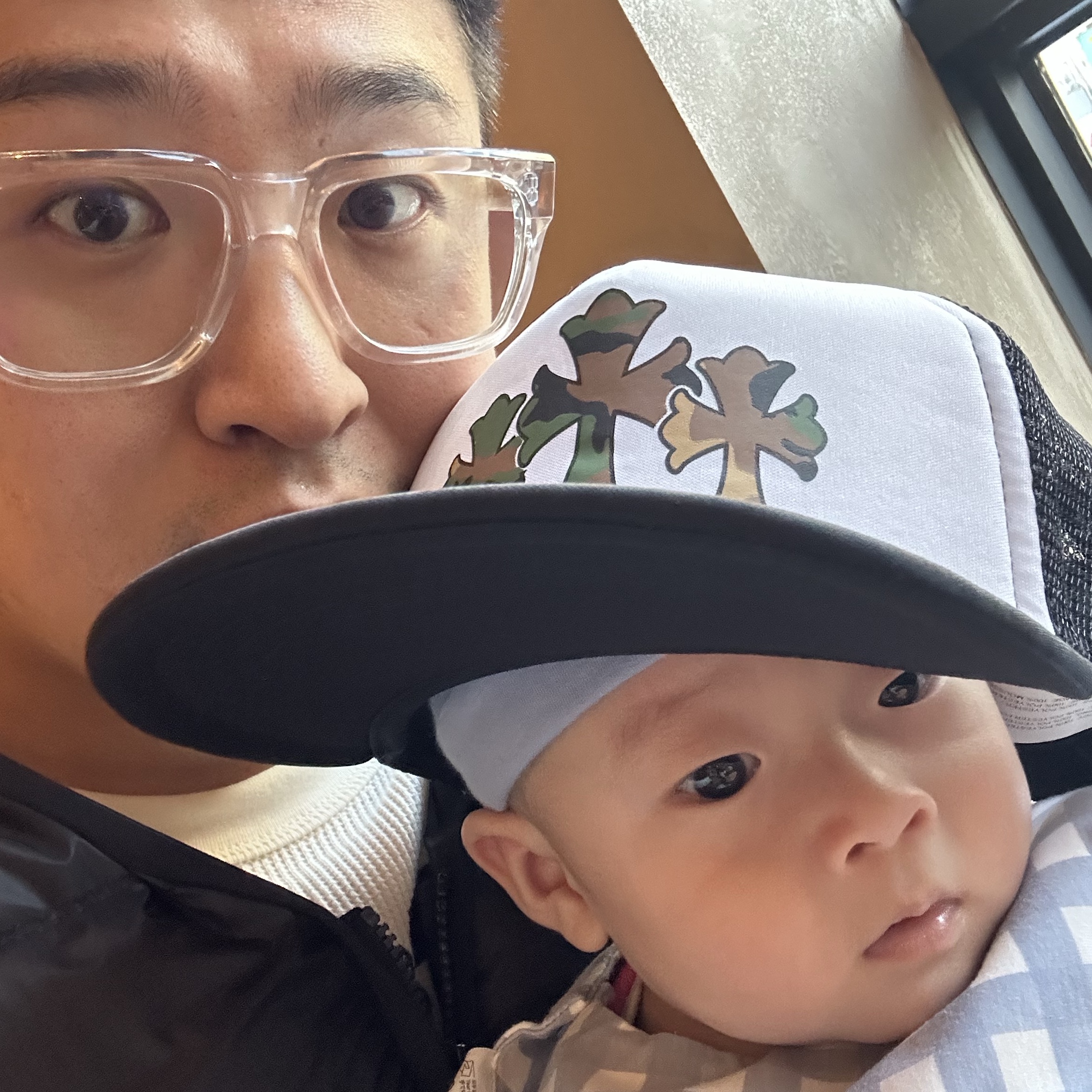 Chrome Hearts King Taco Foam Front Mesh Trucker Hat Black White Camo, Chrome Hearts Duck Butter Crystal Gold Plated 착용 스타일 - 2