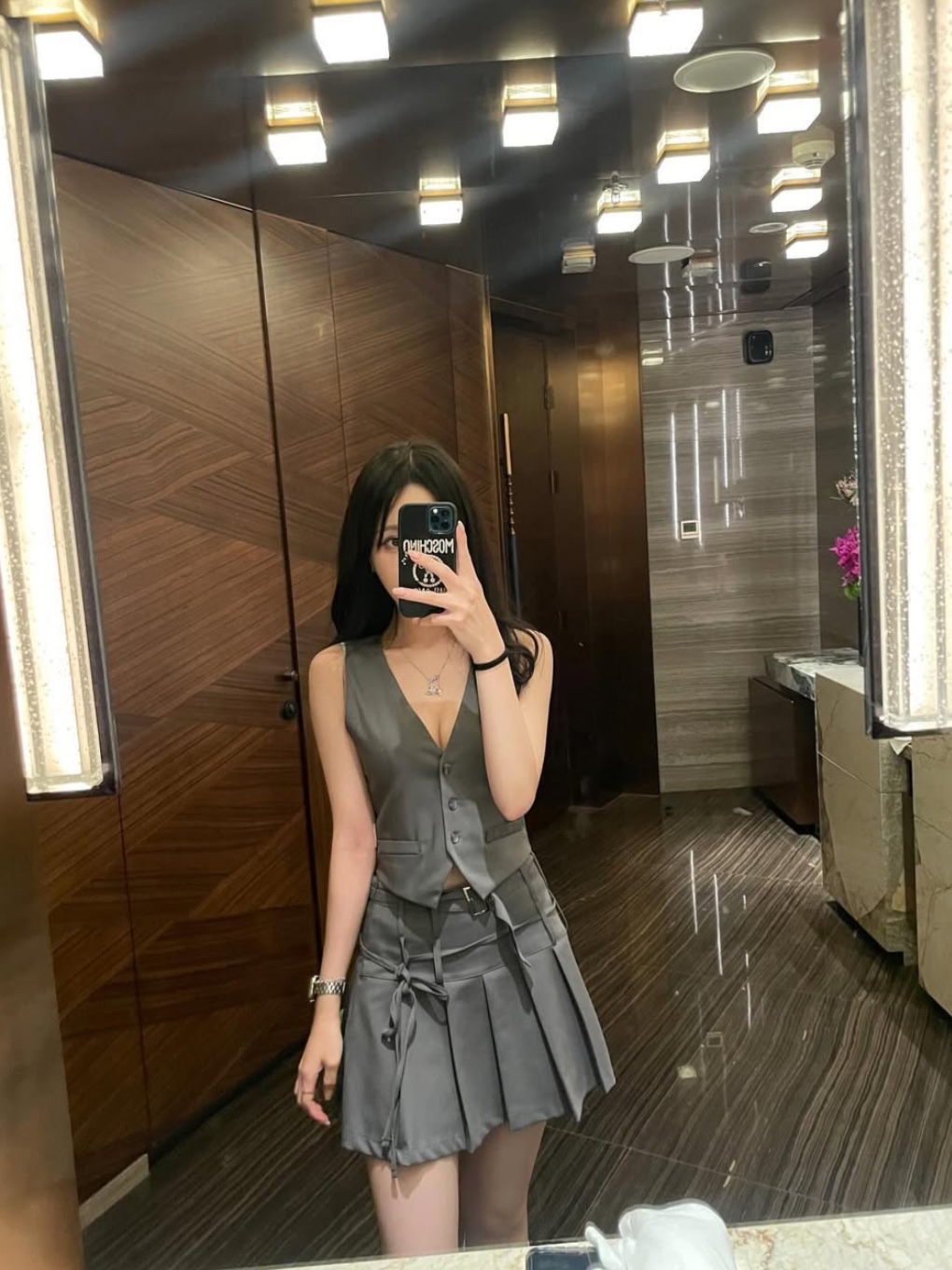 Newalrin Highteen Vest Jacket Gray, Newalrin Highteen Vest Jacket Black 착용 스타일