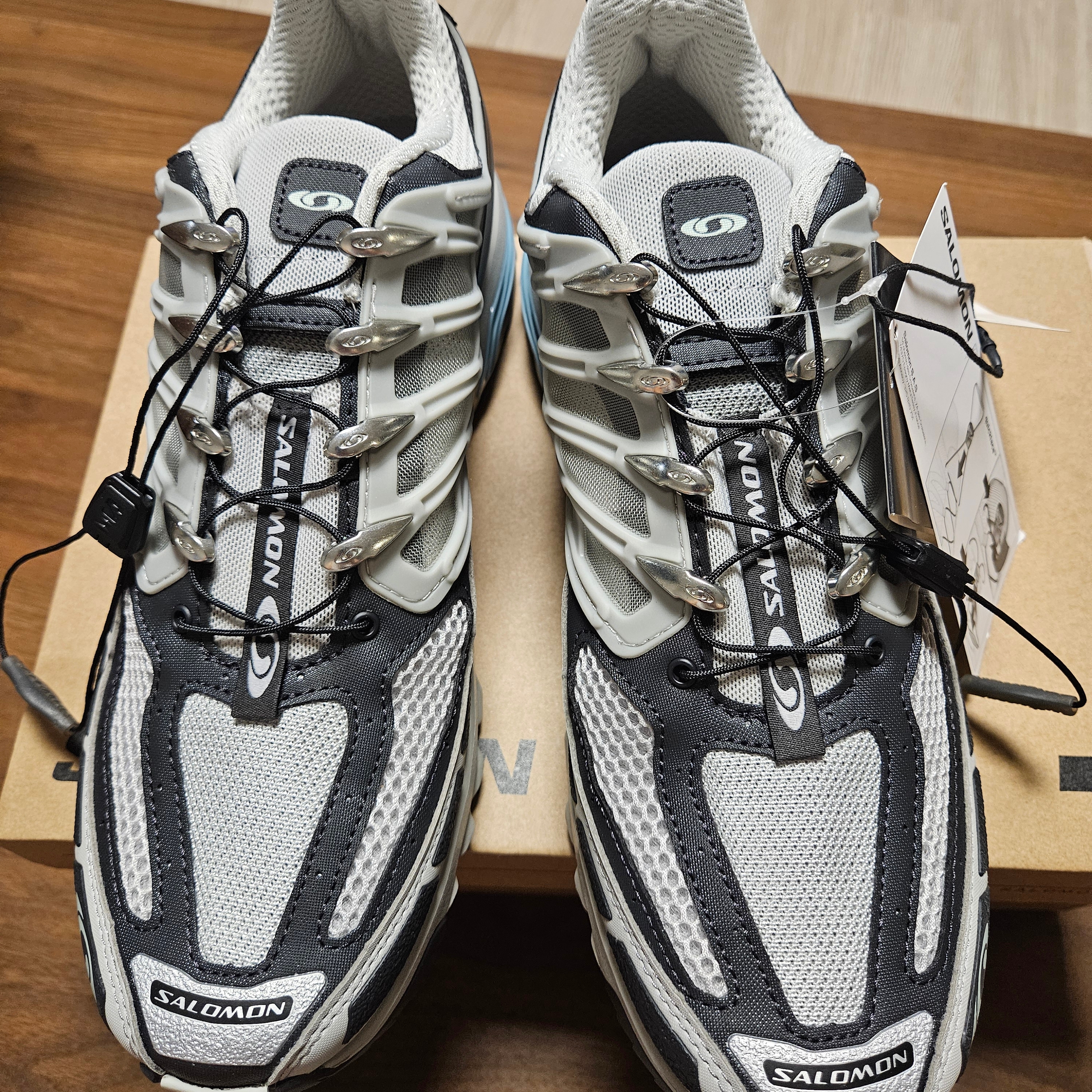 Salomon ACS Pro Metal Phantom Arona 착용 스타일