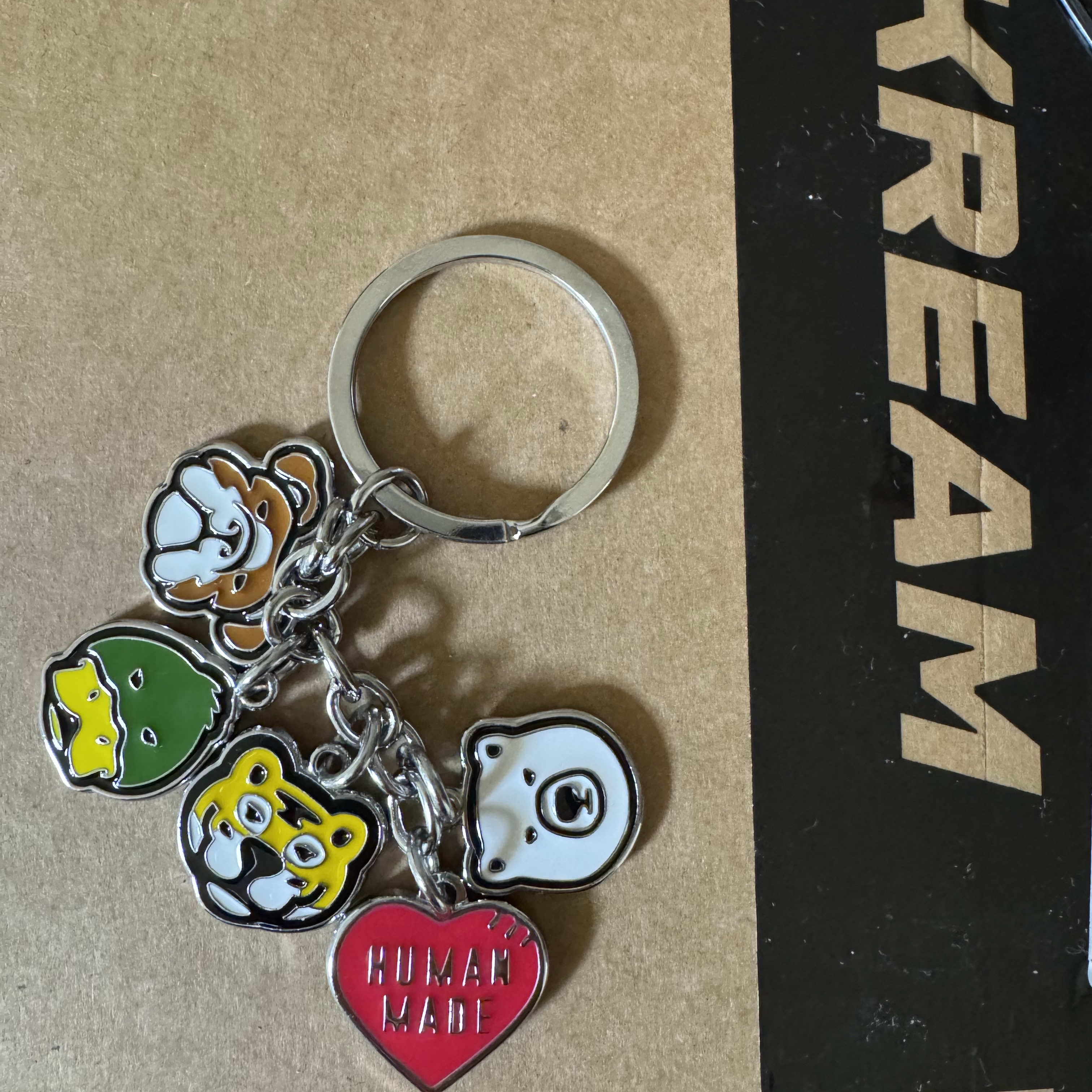 Human Made Animal Keyring Silver 착용 스타일
