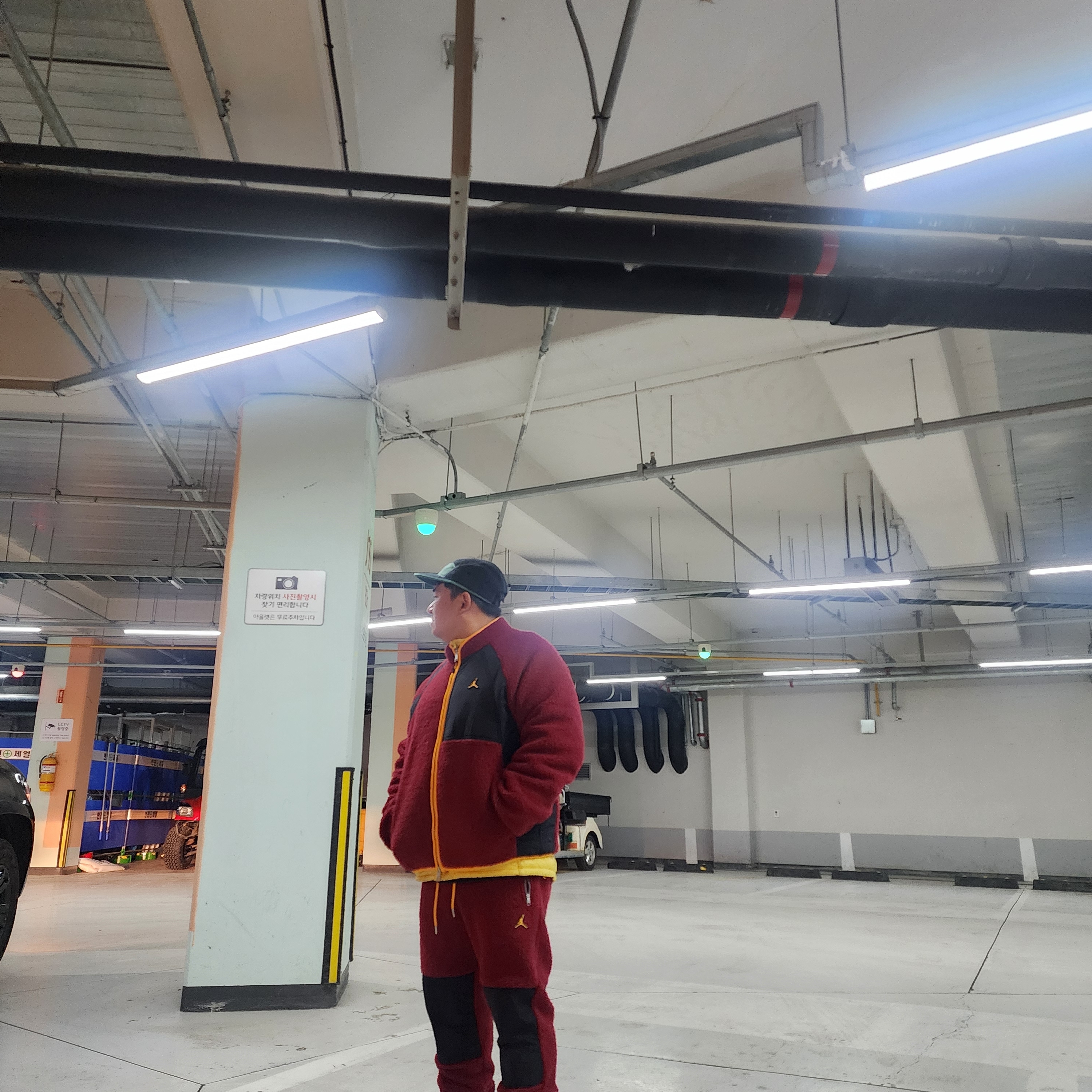 Jordan Essential Full Zip Winter Fleece Cherrywood Red - Asia 착용 스타일 - 2