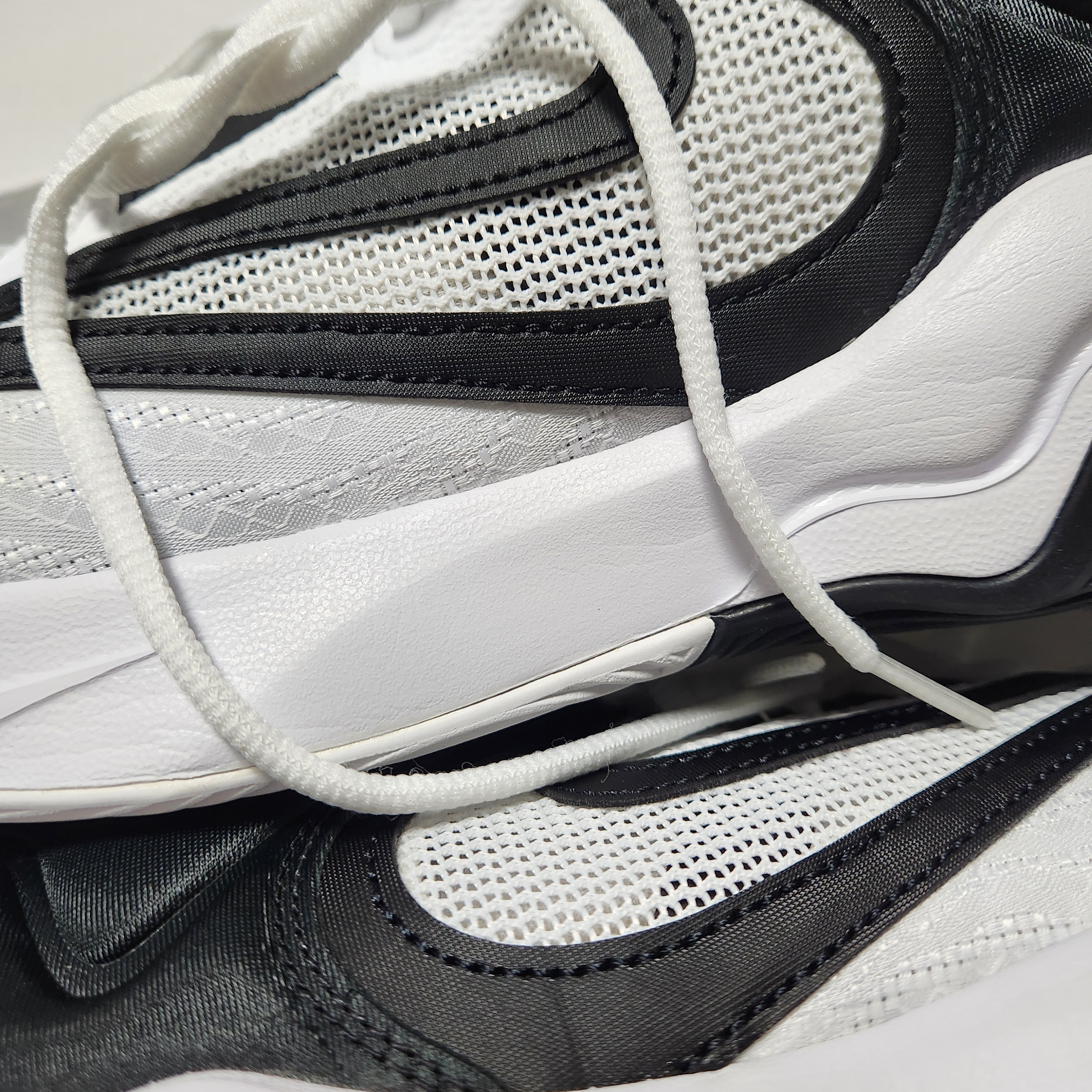Nike Giannis Immortality 3 EP White Black 착용 스타일