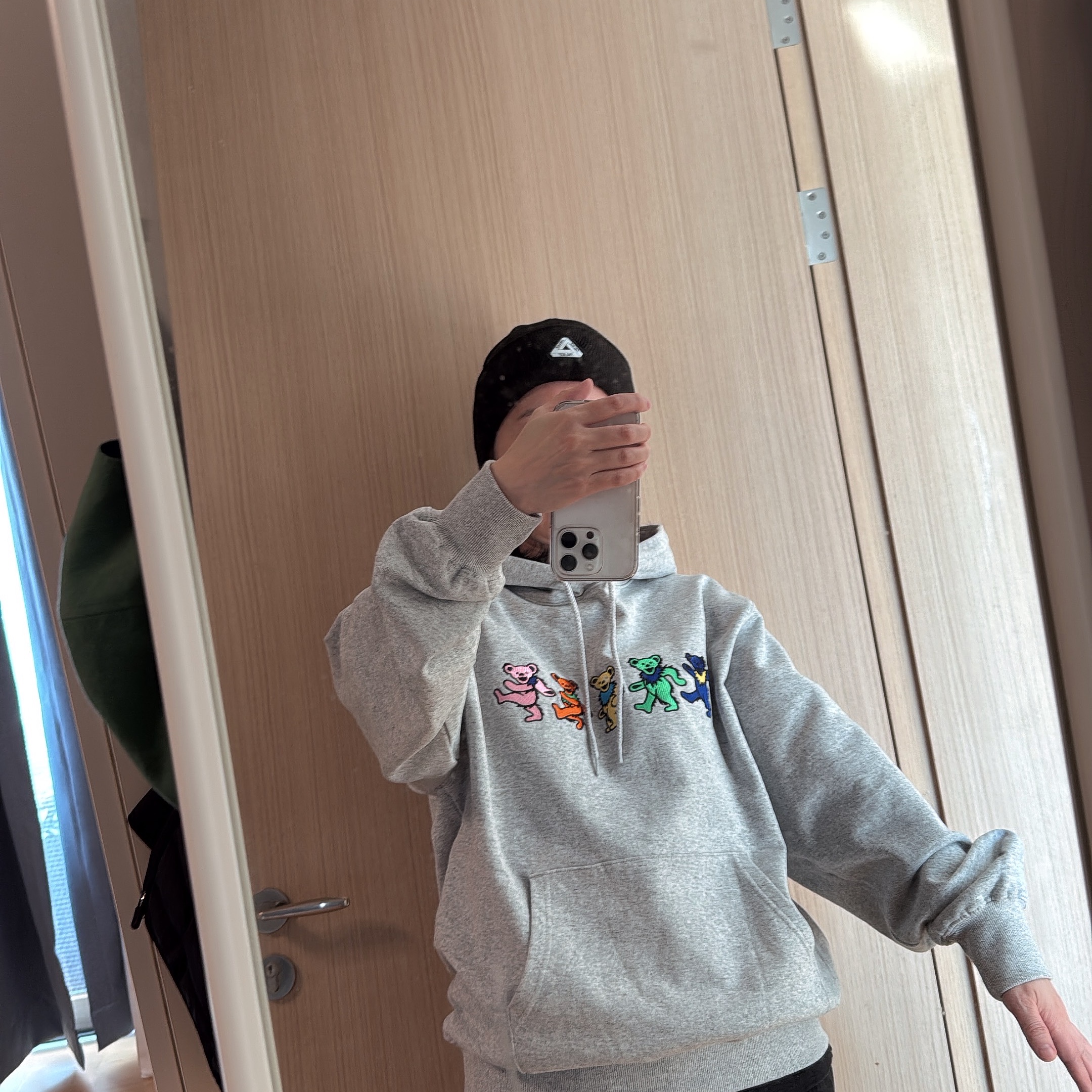 Palace Sofar Beanie Black - 24FW 착용 스타일