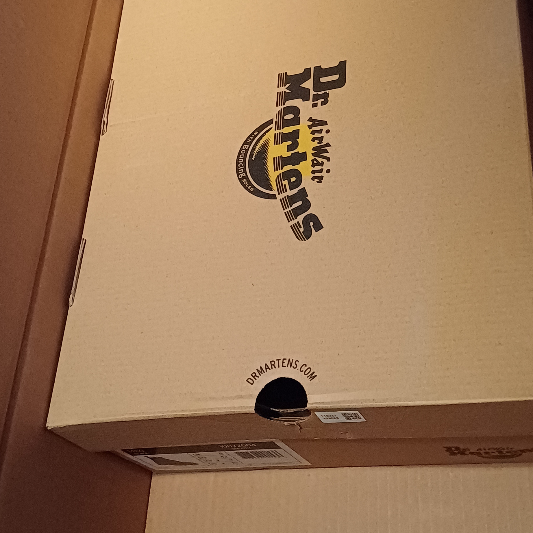 Dr. Martens 1460 Smooth Boots Black 착용 스타일 - 2