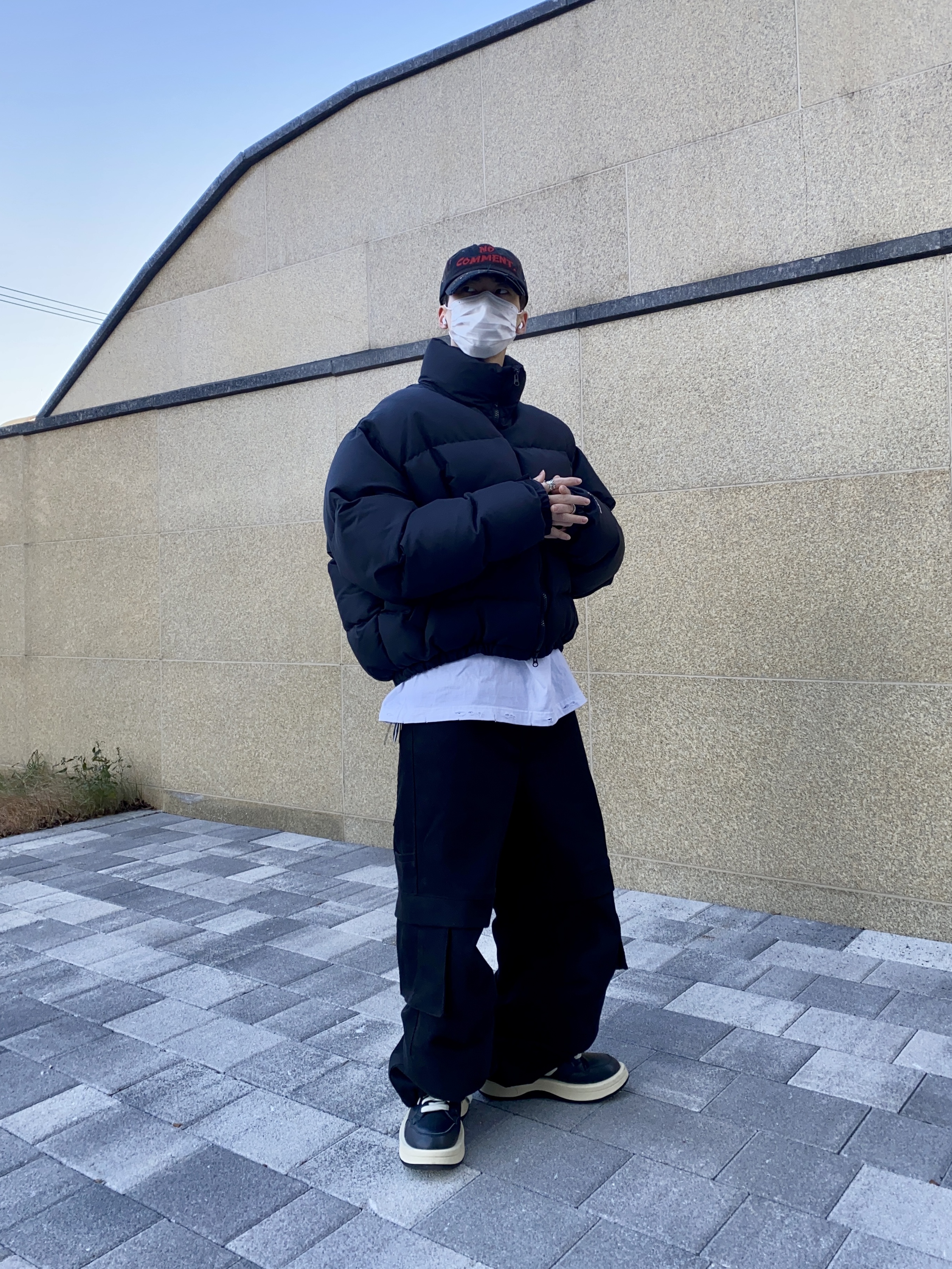 Undermycar Mu.15 Anti Fxxking Logo Play Triple Logo Crop Padding Jacket Black, Converse x Drkshdw Turbowpn Black Cream 착용 스타일 - 2