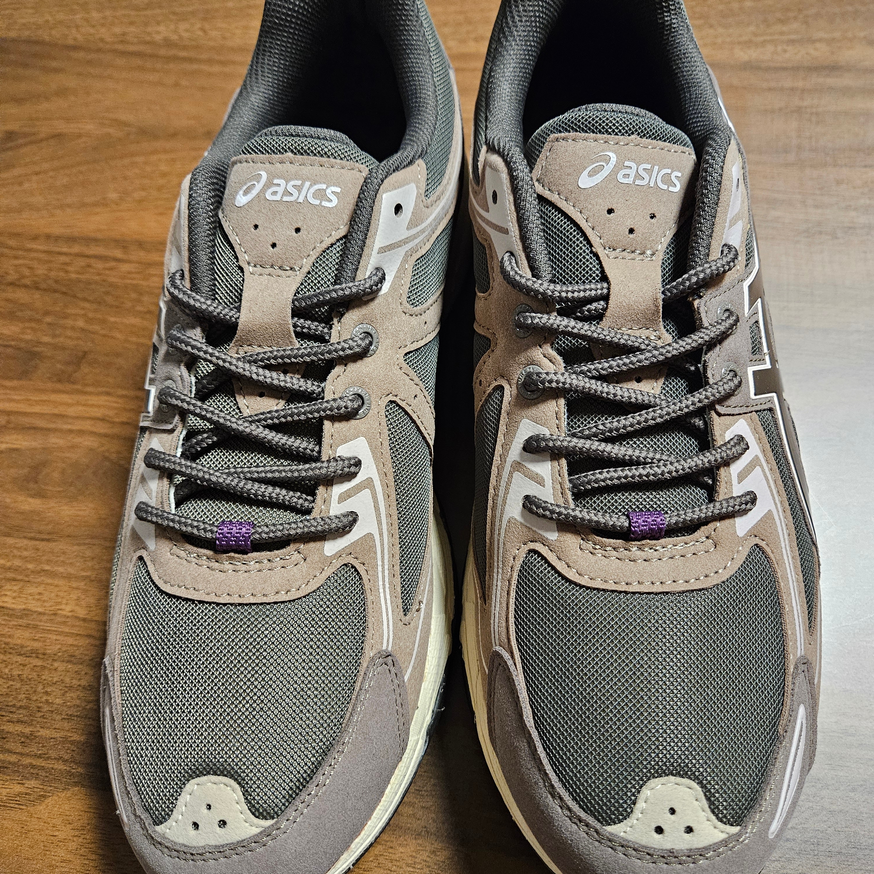 Asics Gel-Venture 6 SPS Dark Sepia 착용 스타일