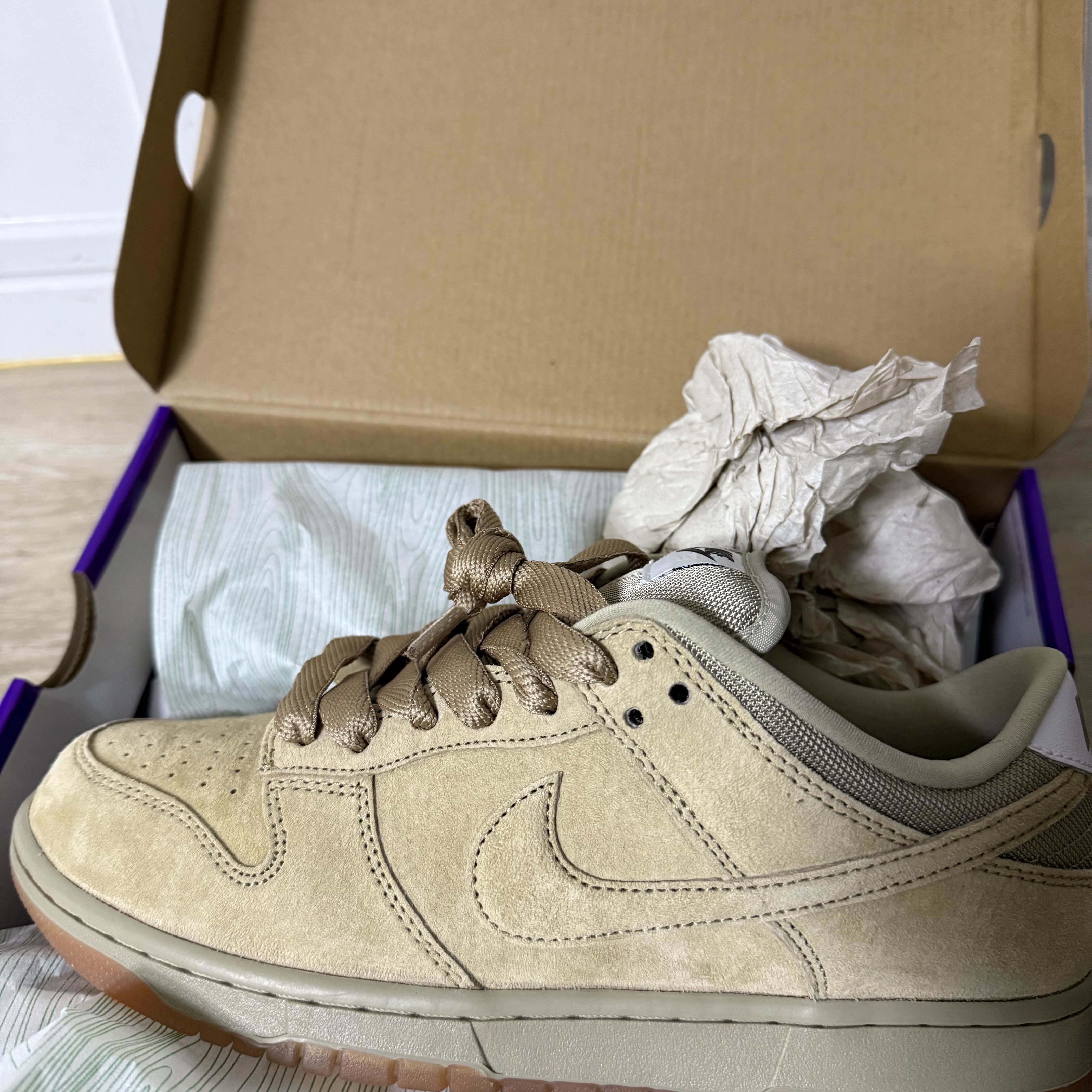 Nike SB Dunk Low Pro B Parachute Beige 착용 스타일