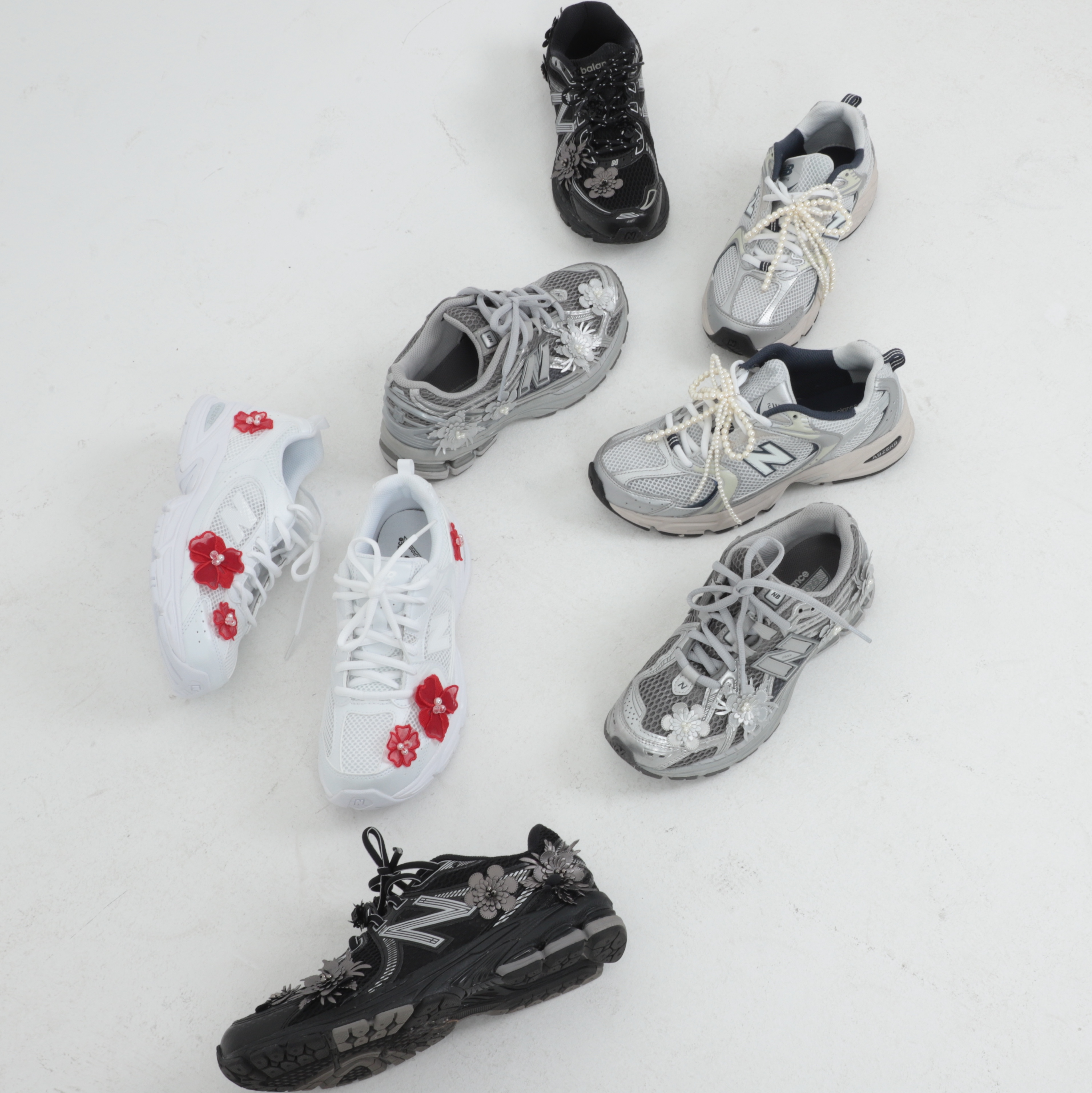 New Balance 1906R Harbor Grey Silver Metalic, New Balance 860v2 Black Grey 착용 스타일 - 4