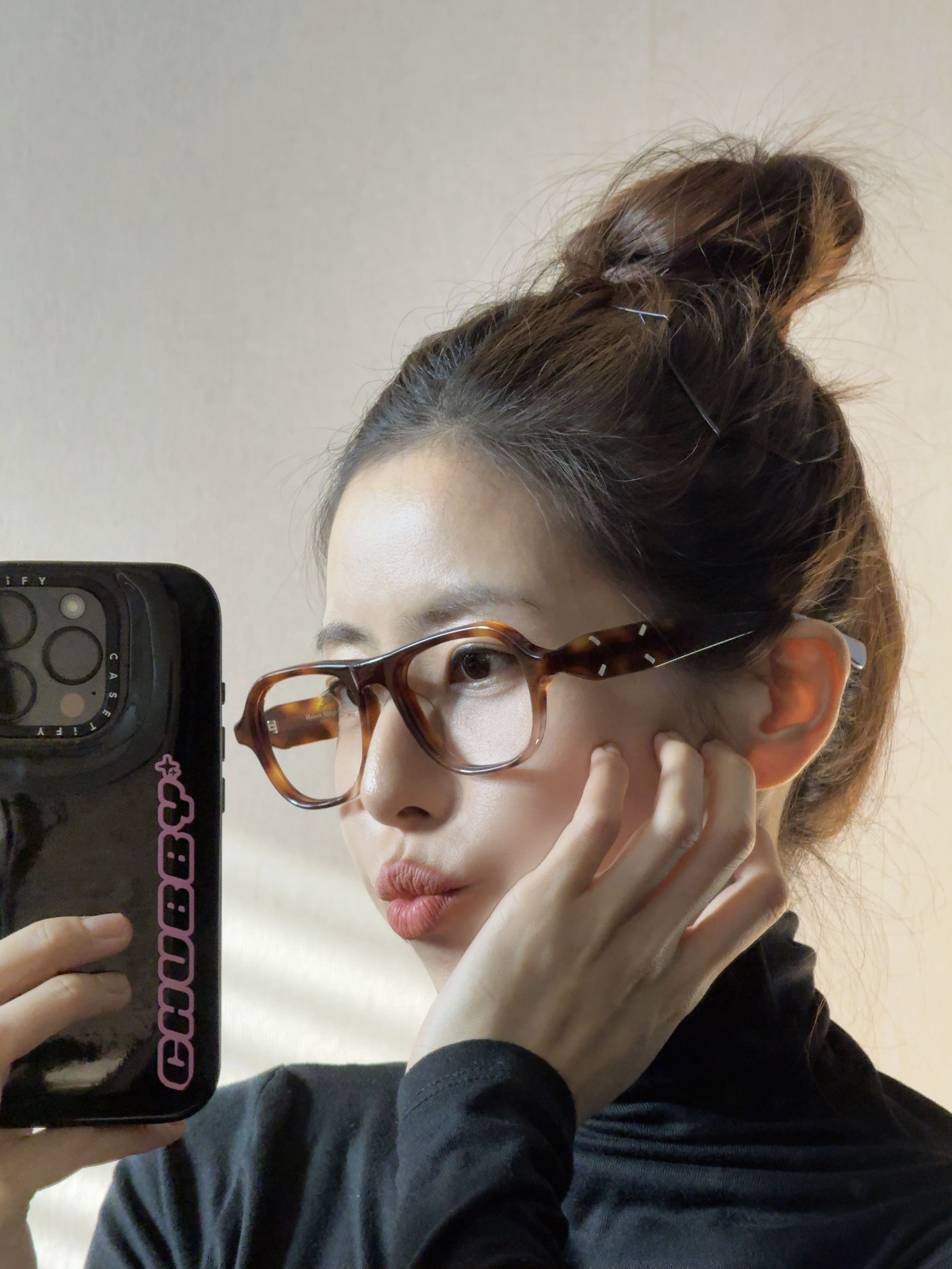 Gentle Monster x Maison Margiela MM113 Tortoiseshell Clear 착용 스타일