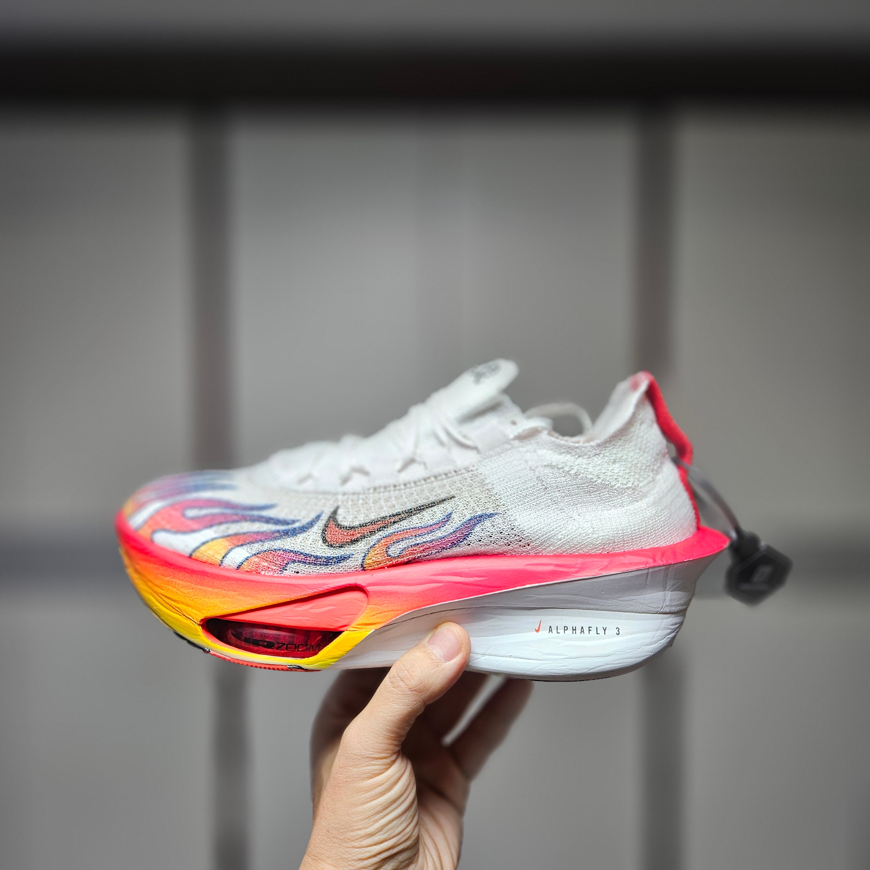 Nike Air Zoom Alphafly Next% 3 PRM White Habanero Red 착용 스타일