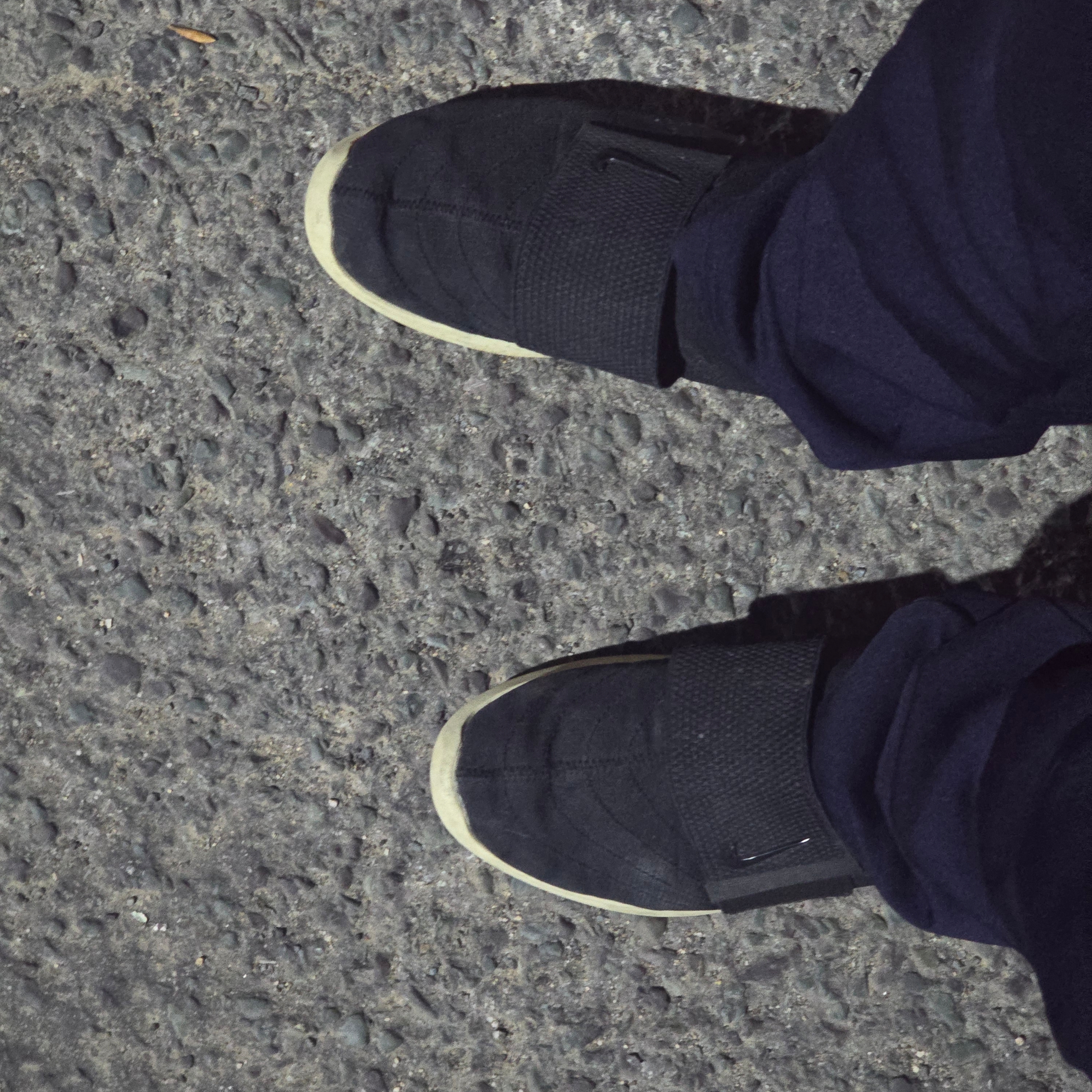Nike x Fear of God Air Fear of God Moccasin Black 착용 스타일