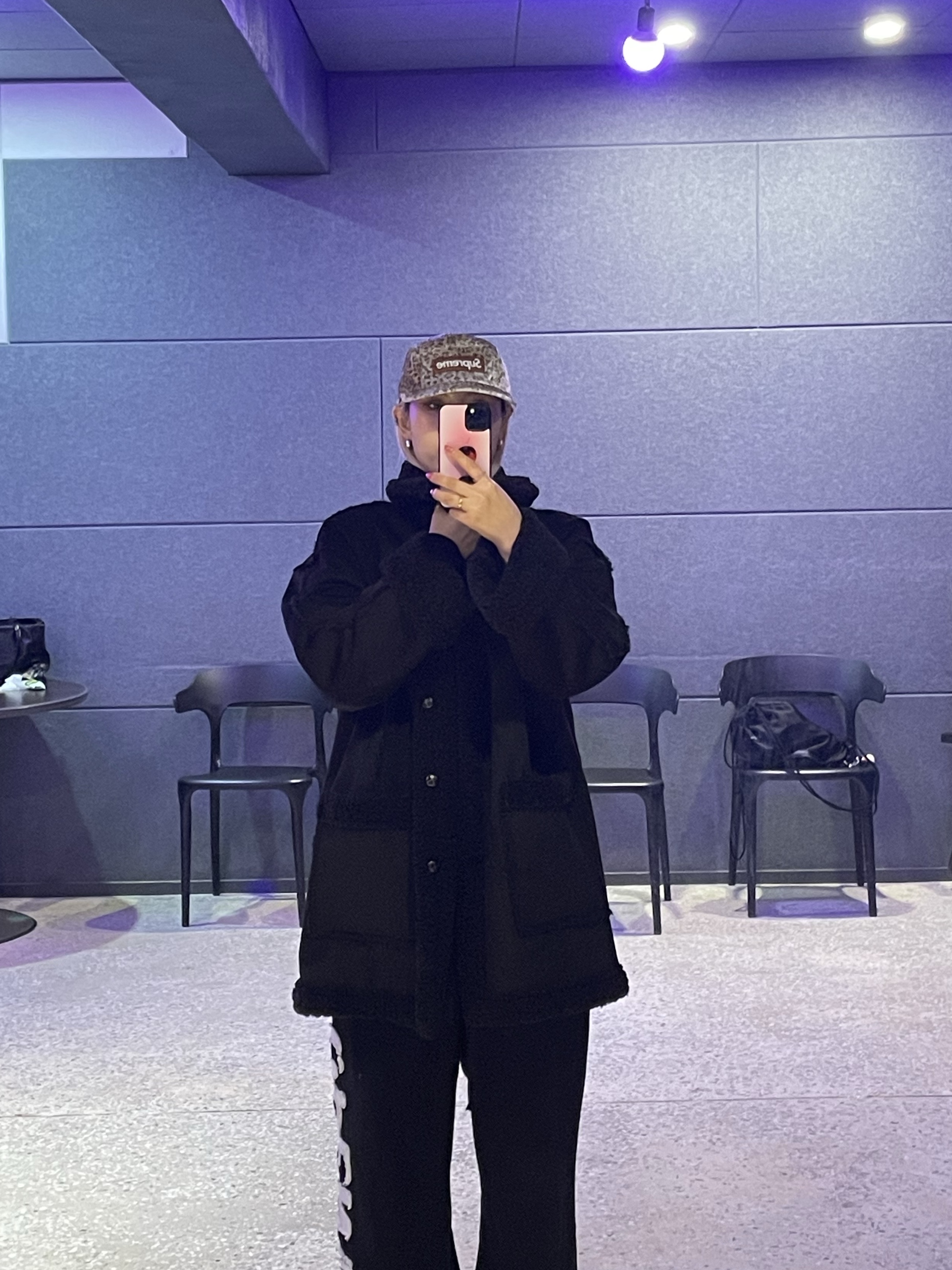 Supreme Leopard Velvet Camp Cap Tan - 24SS, Thisisneverthat Pertex T Down Jacket Black 착용 스타일 - 1