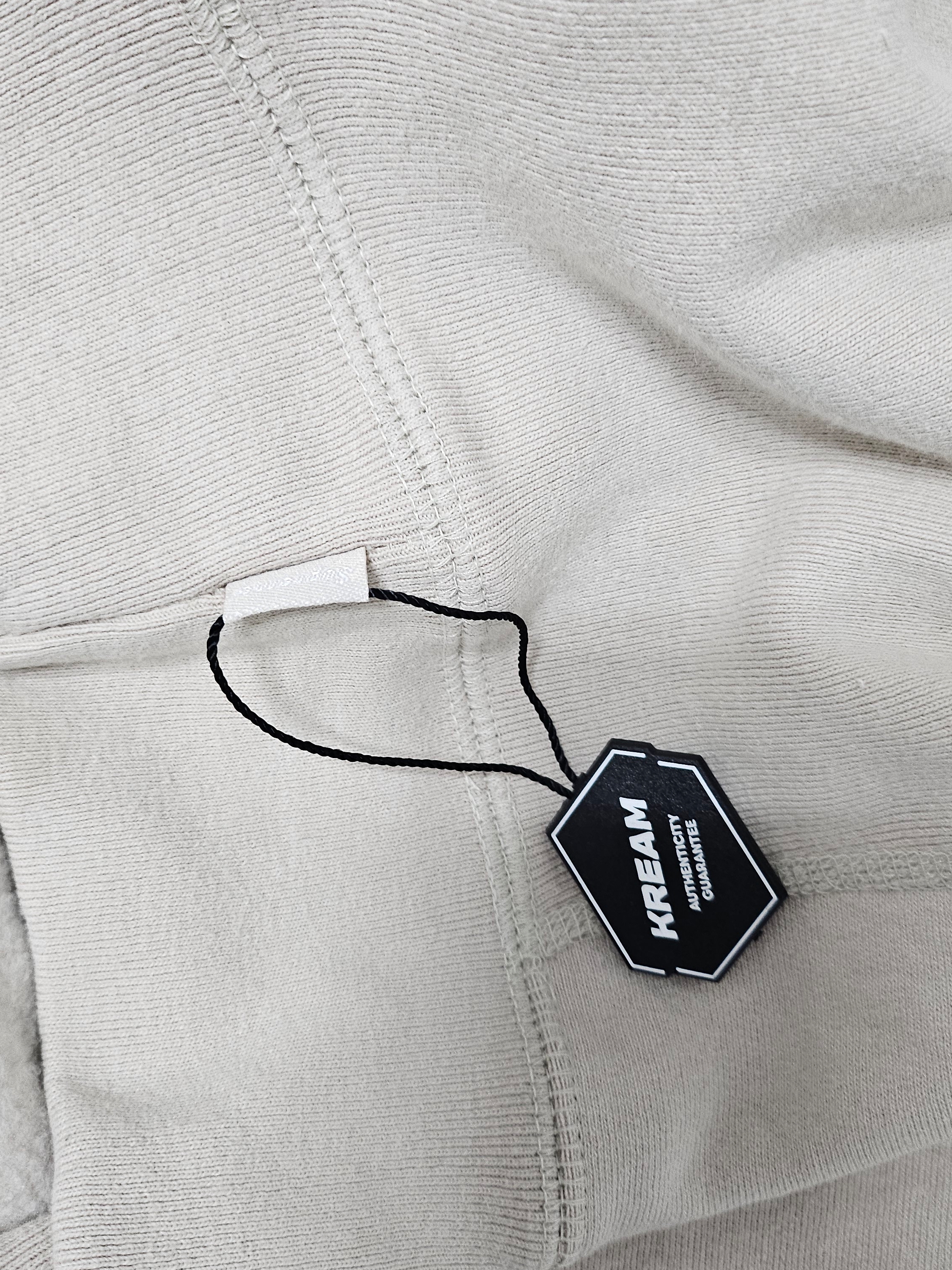 Supreme Box Logo Hooded Sweatshirt Stone - 24FW, Jordan 1 x Travis Scott Retro Low OG SP Reverse Olive 착용 스타일 - 3