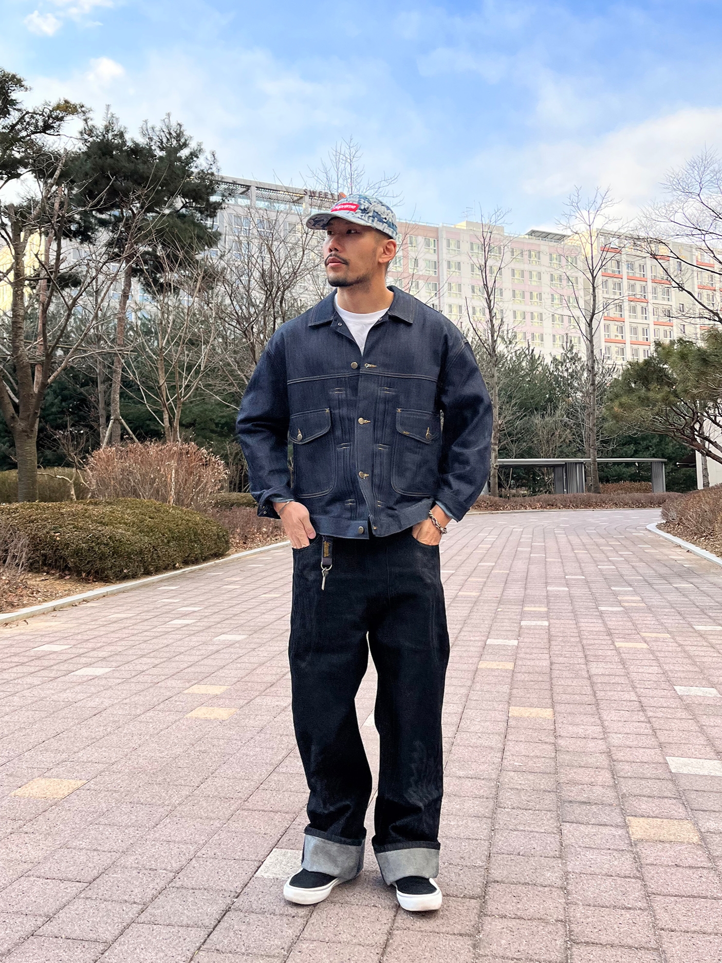 Supreme Fat Tip Jacquard Denim Camp Cap Blue - 22SS 착용 스타일 - 3