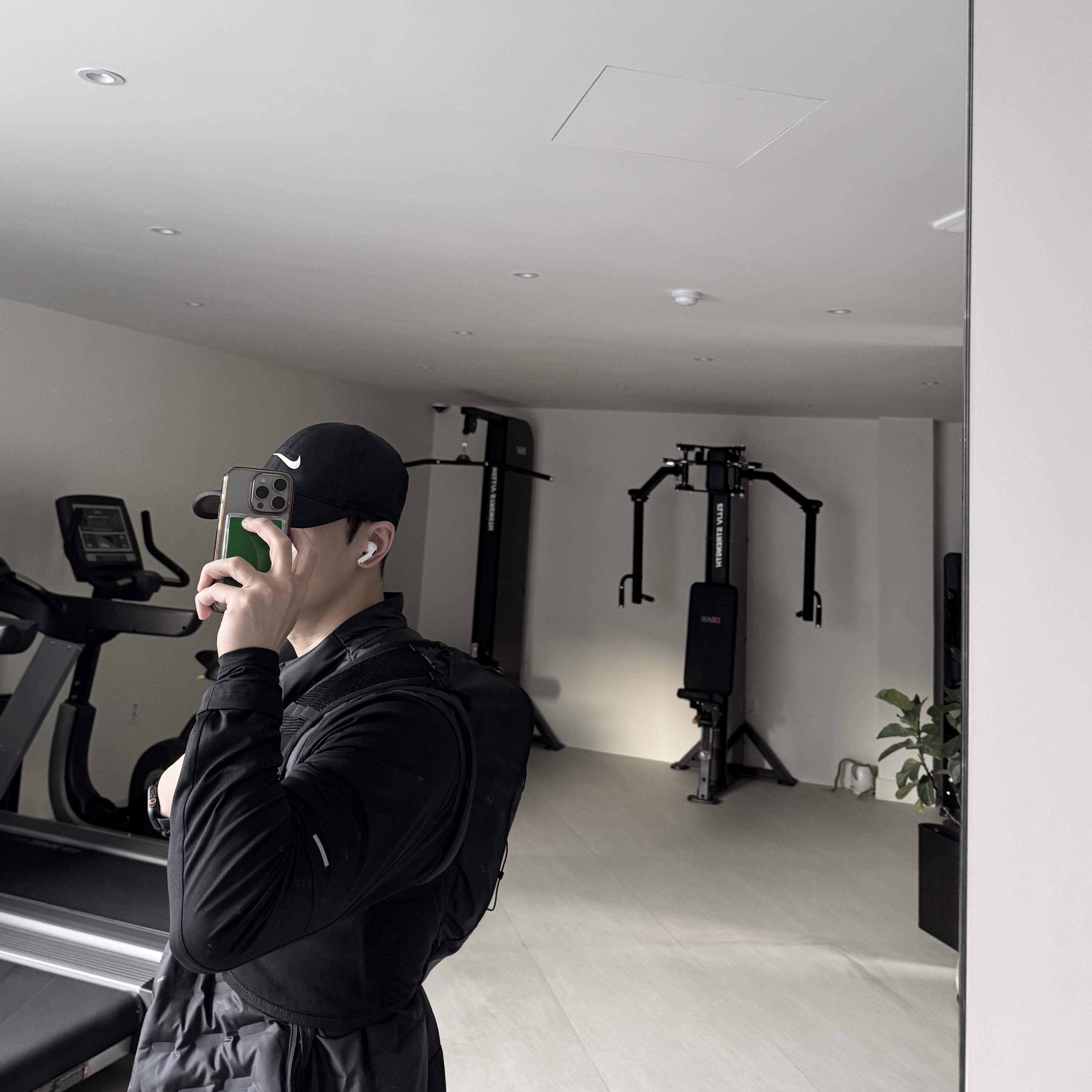 Nike Therma-Fit ADV Repel Down Running Vest Black - Asia, Salomon Active Skin 8 Set Black Metal 착용 스타일