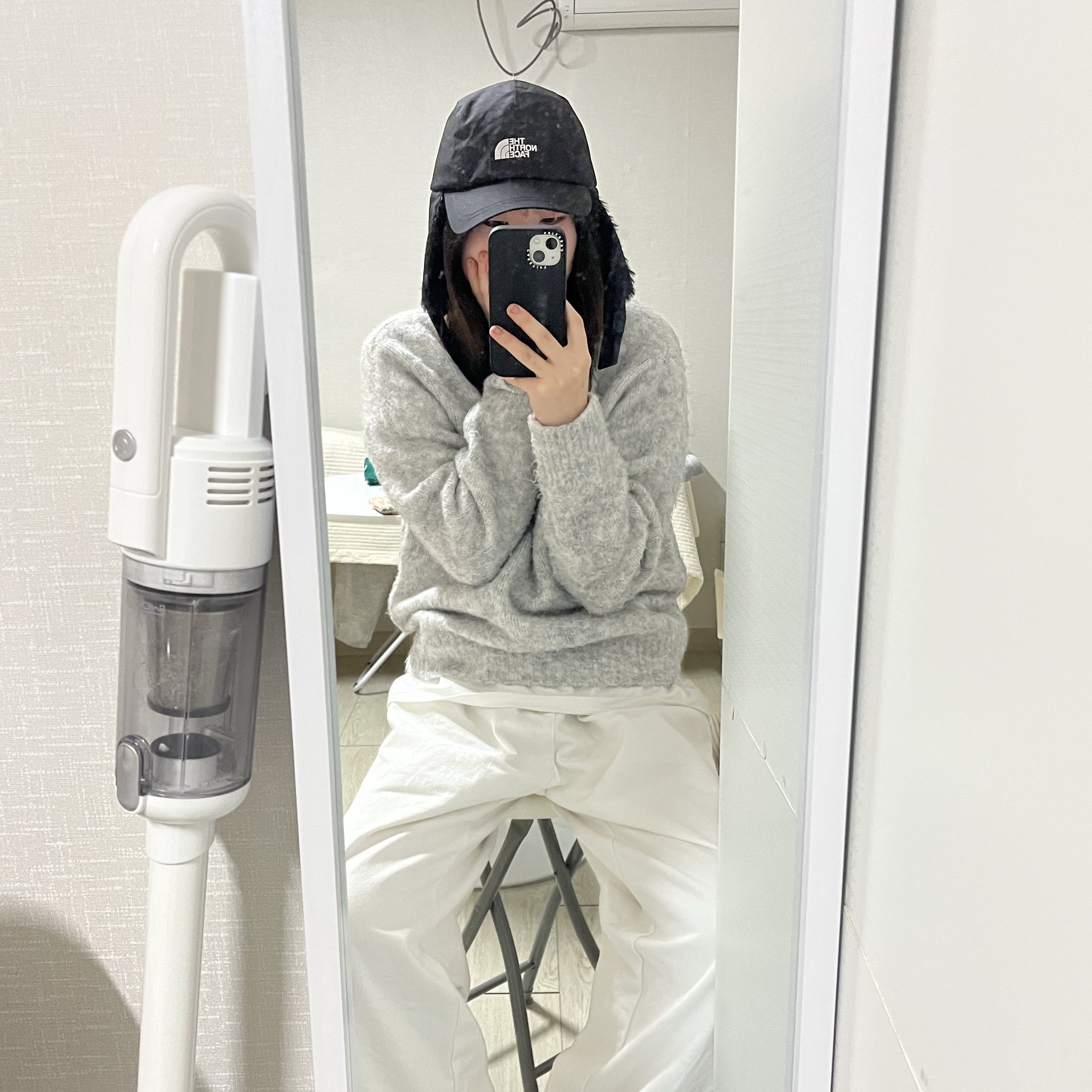 The North Face Drivent Earmuff Cap Black 착용 스타일