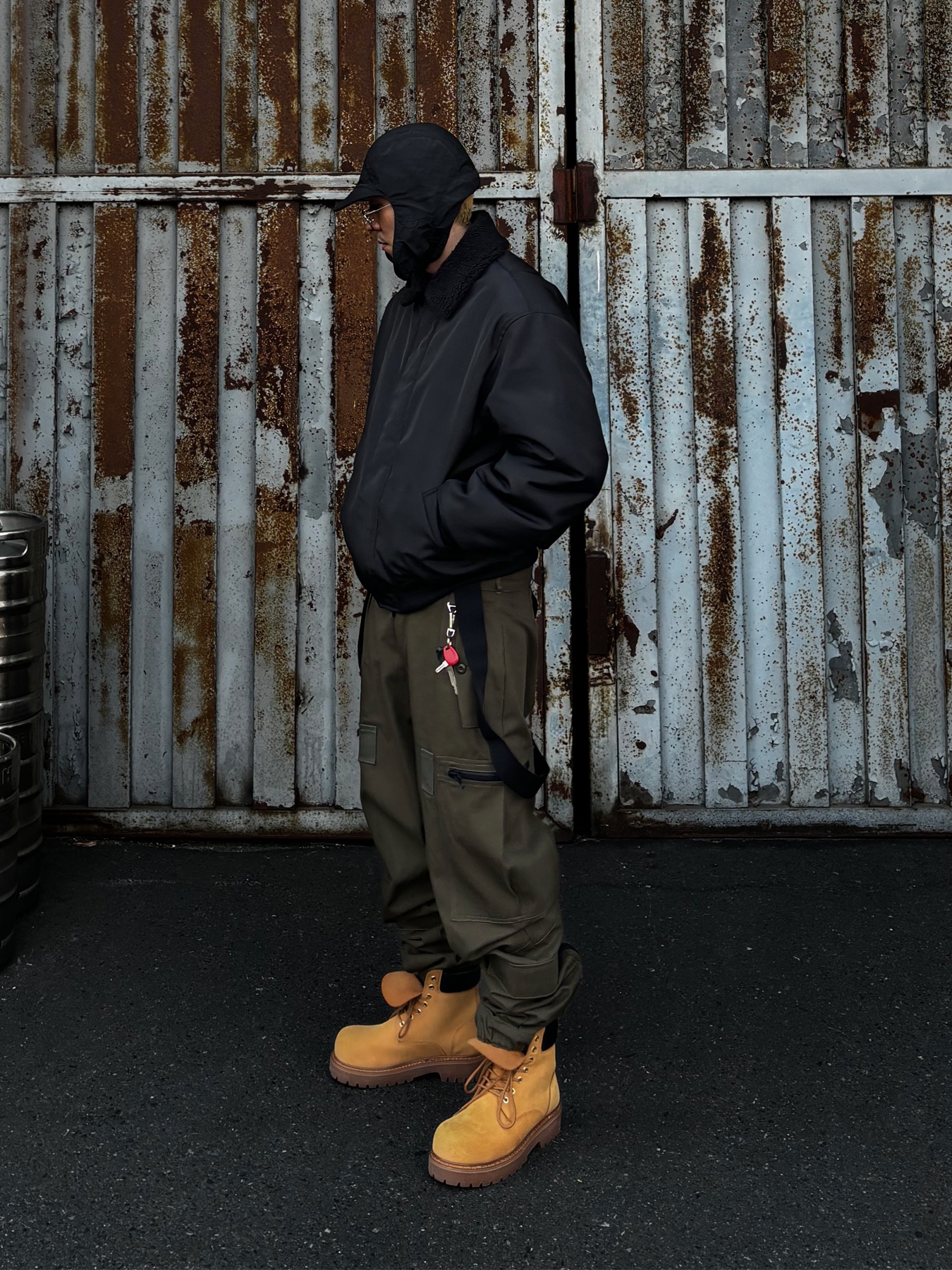 Wapworks Arctic Suspender Pants Khaki, LOSTGARDEN Route Tan 착용 스타일 - 1